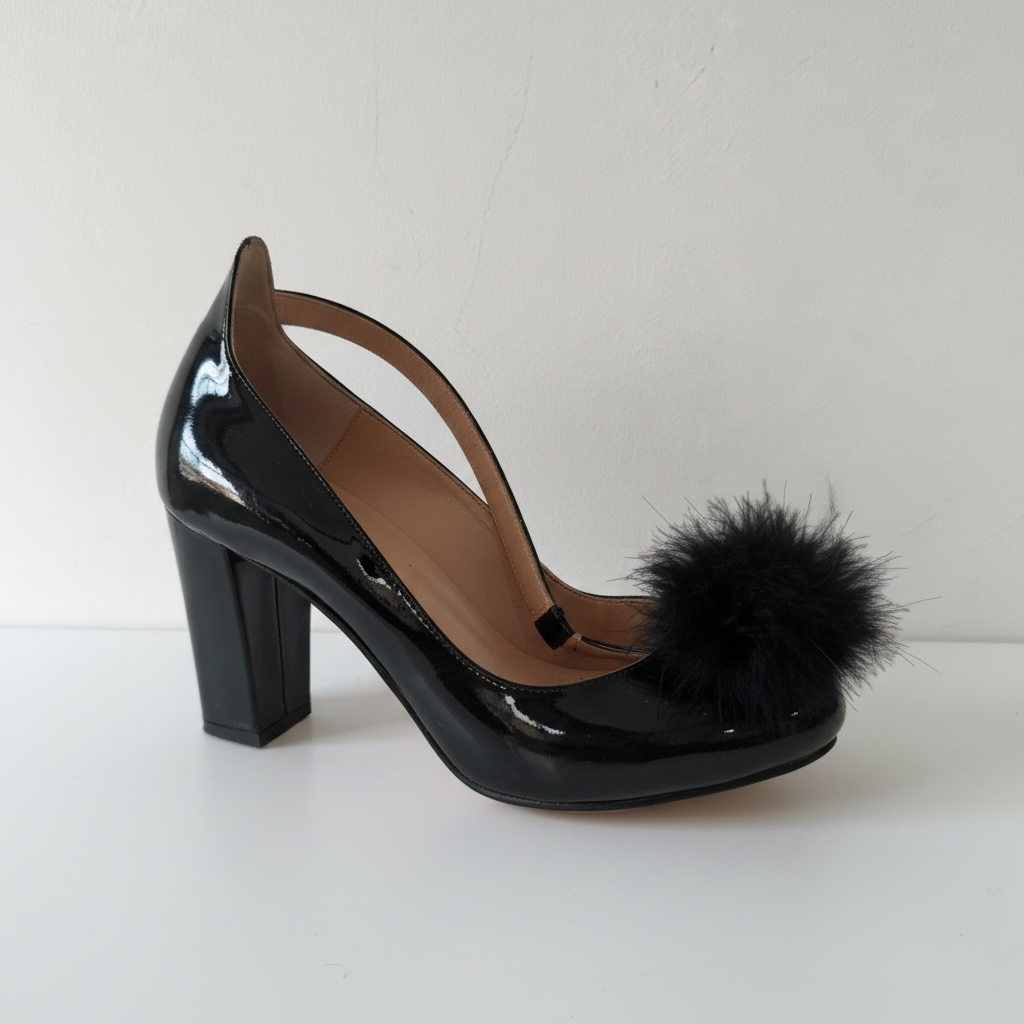 Black Boutique Moschino Shoes, Size 5