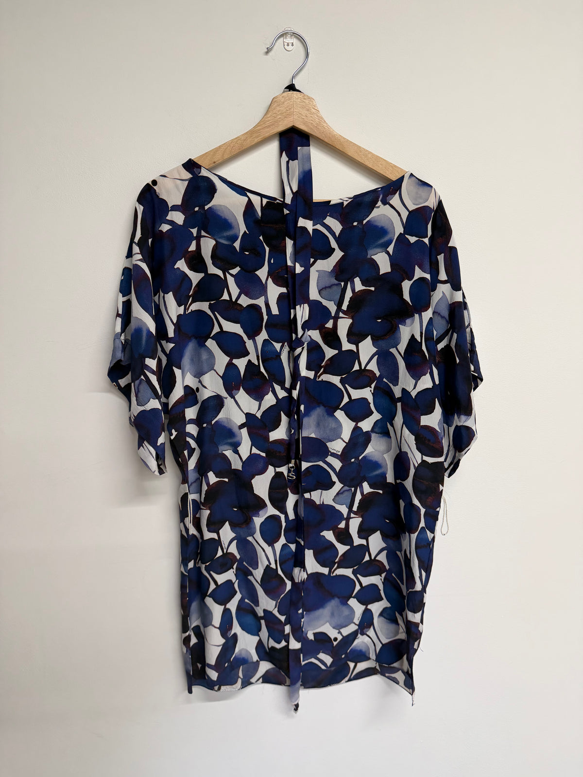 Preloved Shan Dress Small White and Navy