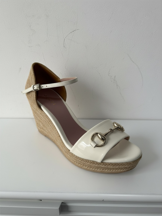 Preloved BRAND NEW Gucci Size 6 - 39 White Horsebit