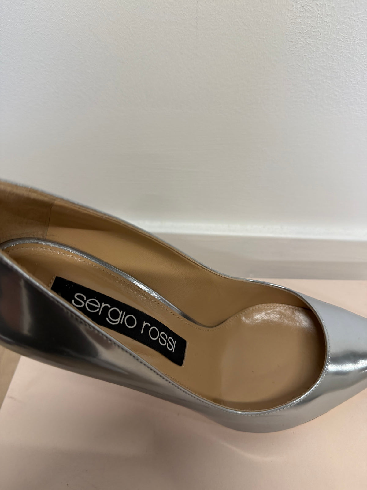 Preloved Sergio Rossi heels Size 39 uk 6 silver
