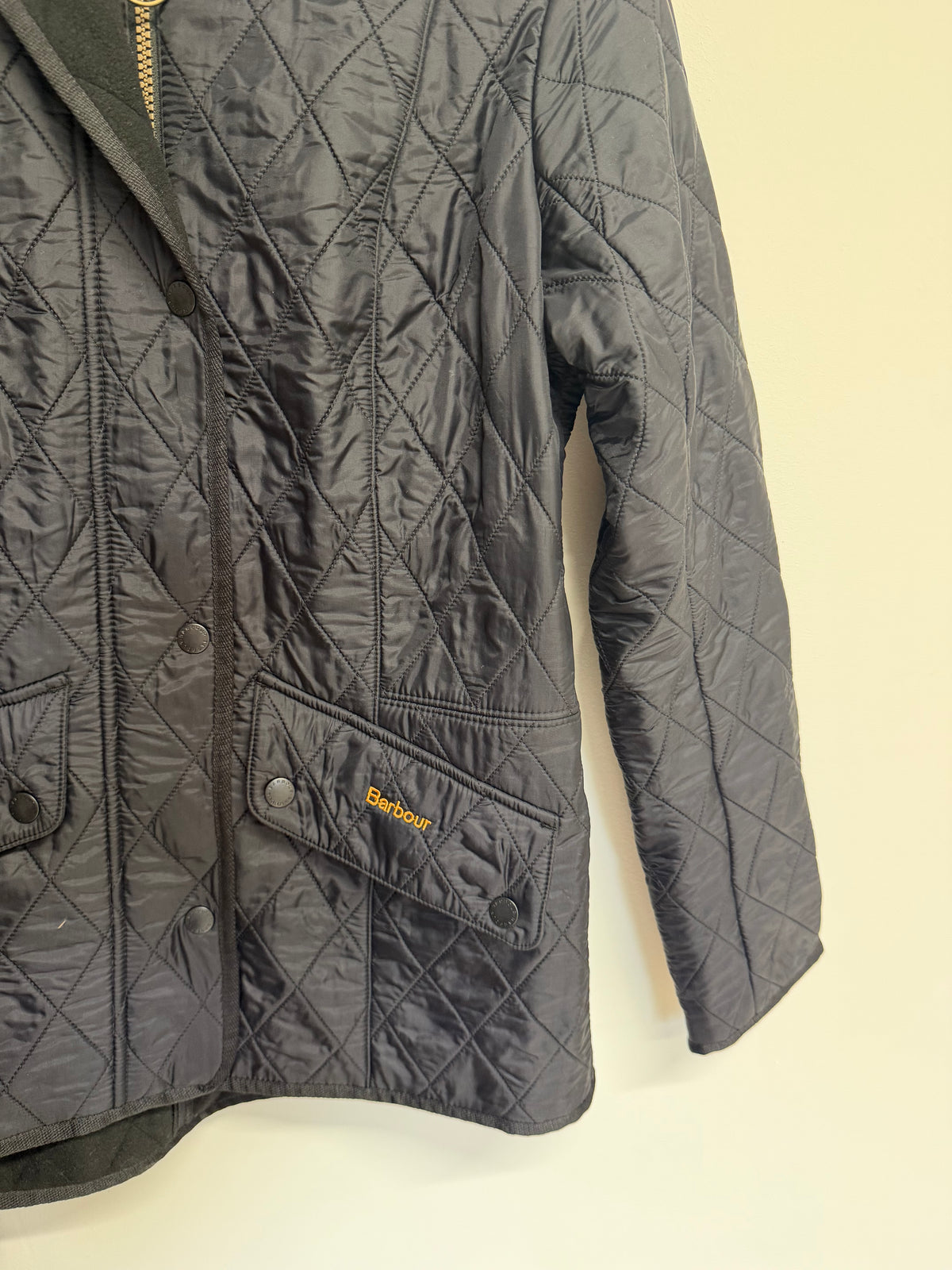Preloved Barbour Jacket Size Small Black