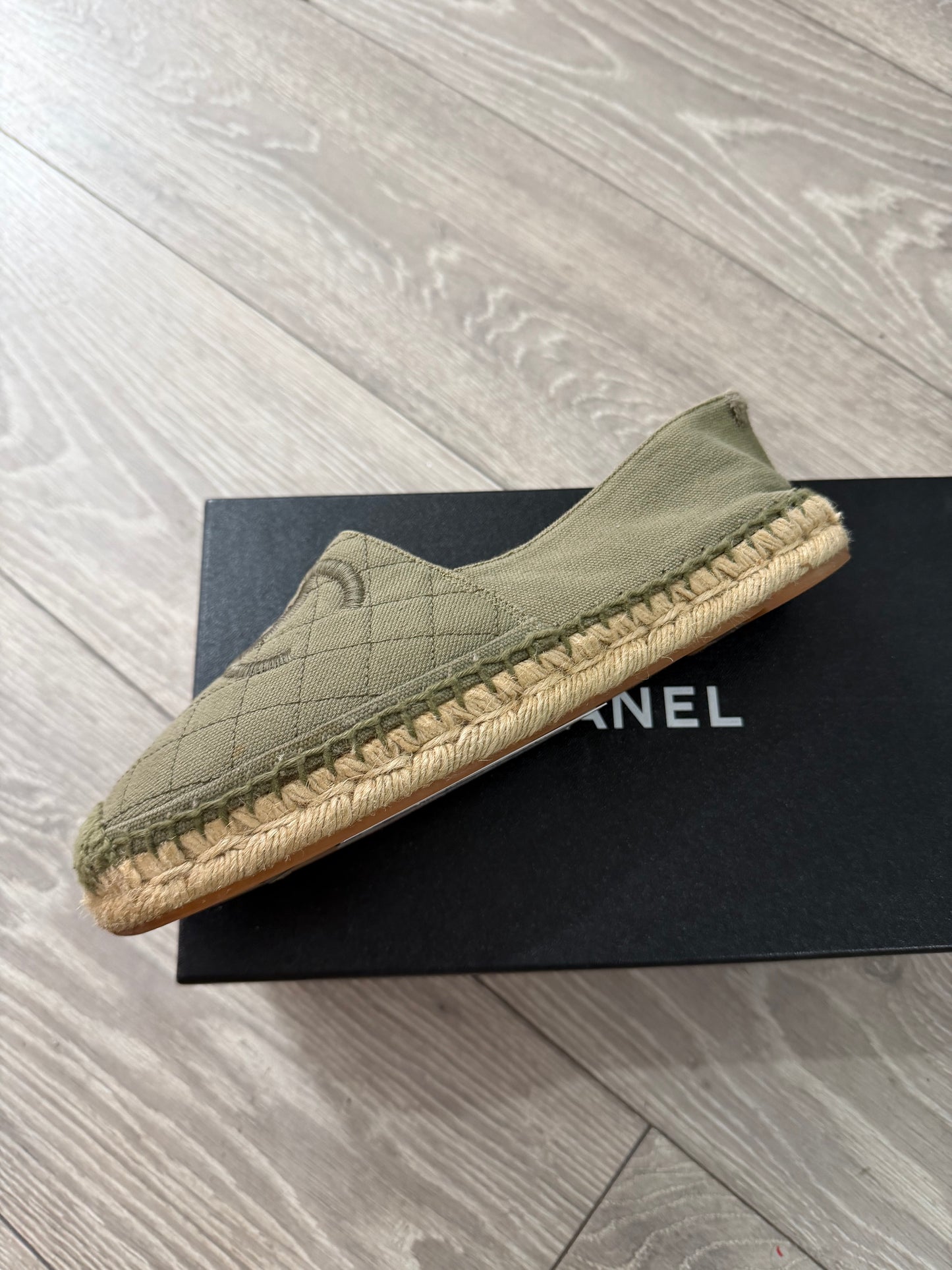 Pre-Owned Khaki Chanel Espadrilles, Size 39 - UK 6