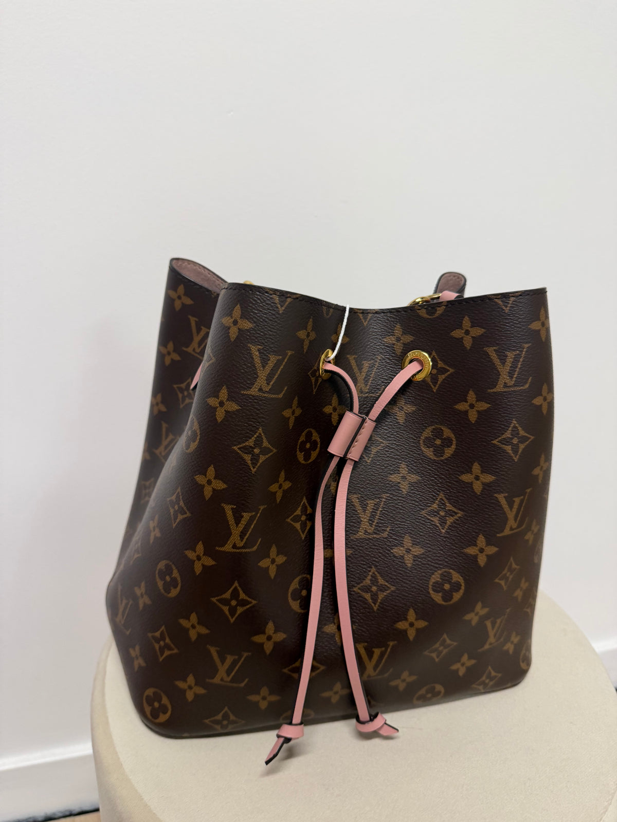 Preloved Louis Vuitton Bucket NeoNeo Handbag Monogram/Pink