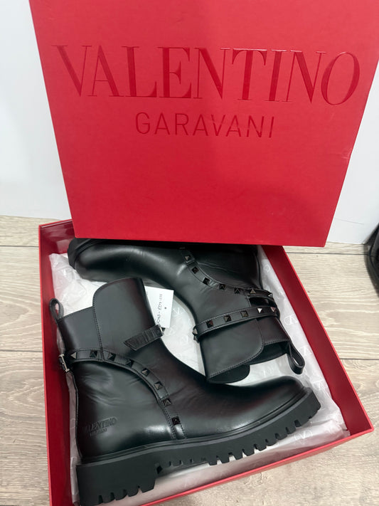 Black Valentino Garavani Boots, Brand New - UK 7