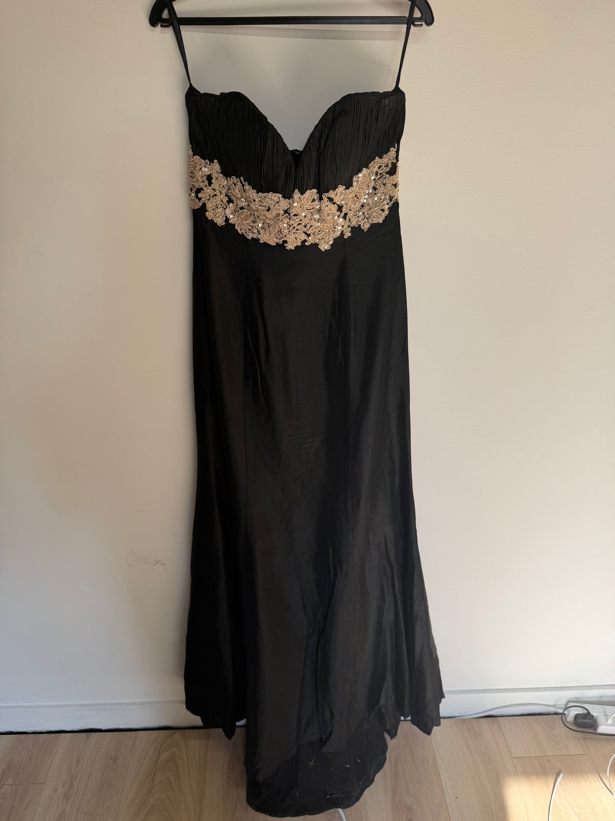 Preloved Tony Bowels Dress Size 12 Black