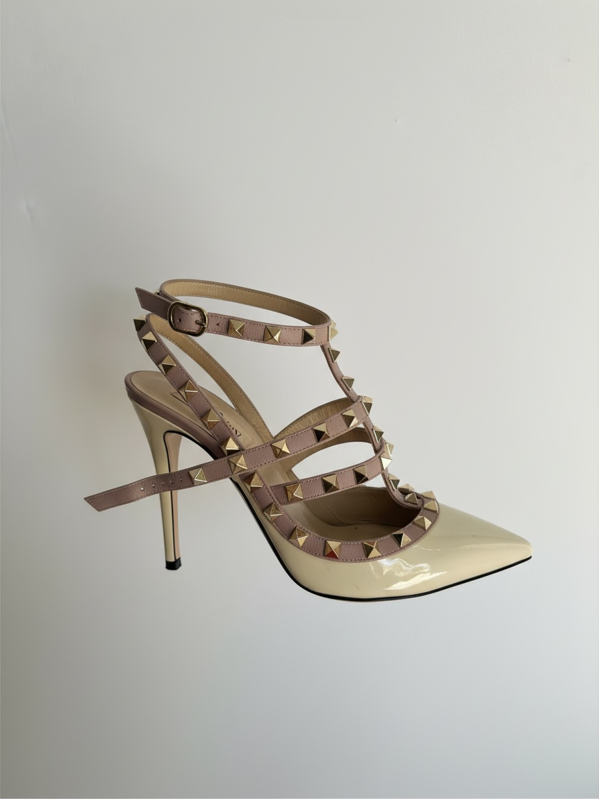 Preloved Valentino Garavani Heels Size 6.5 - 39.5 Cream Rockstud
