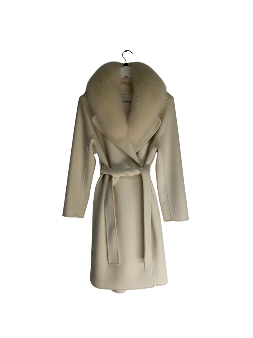 Preloved L.Cuppini Coat Size Small White