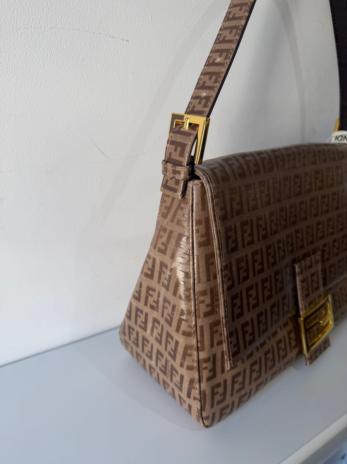 Preloved Brand New Fendi Handbag Shoulder Bag Monogram
