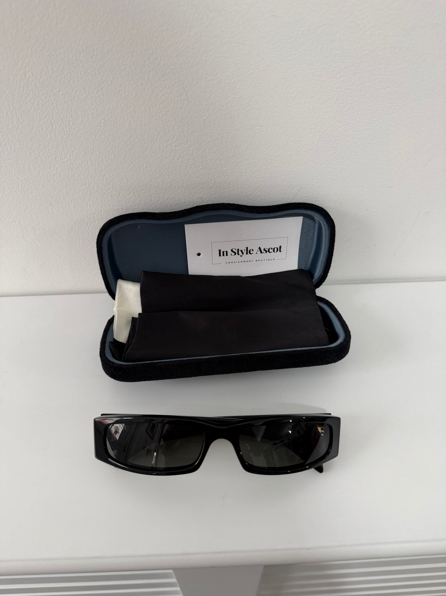Pre-owned, Black Gucci Sunglasses