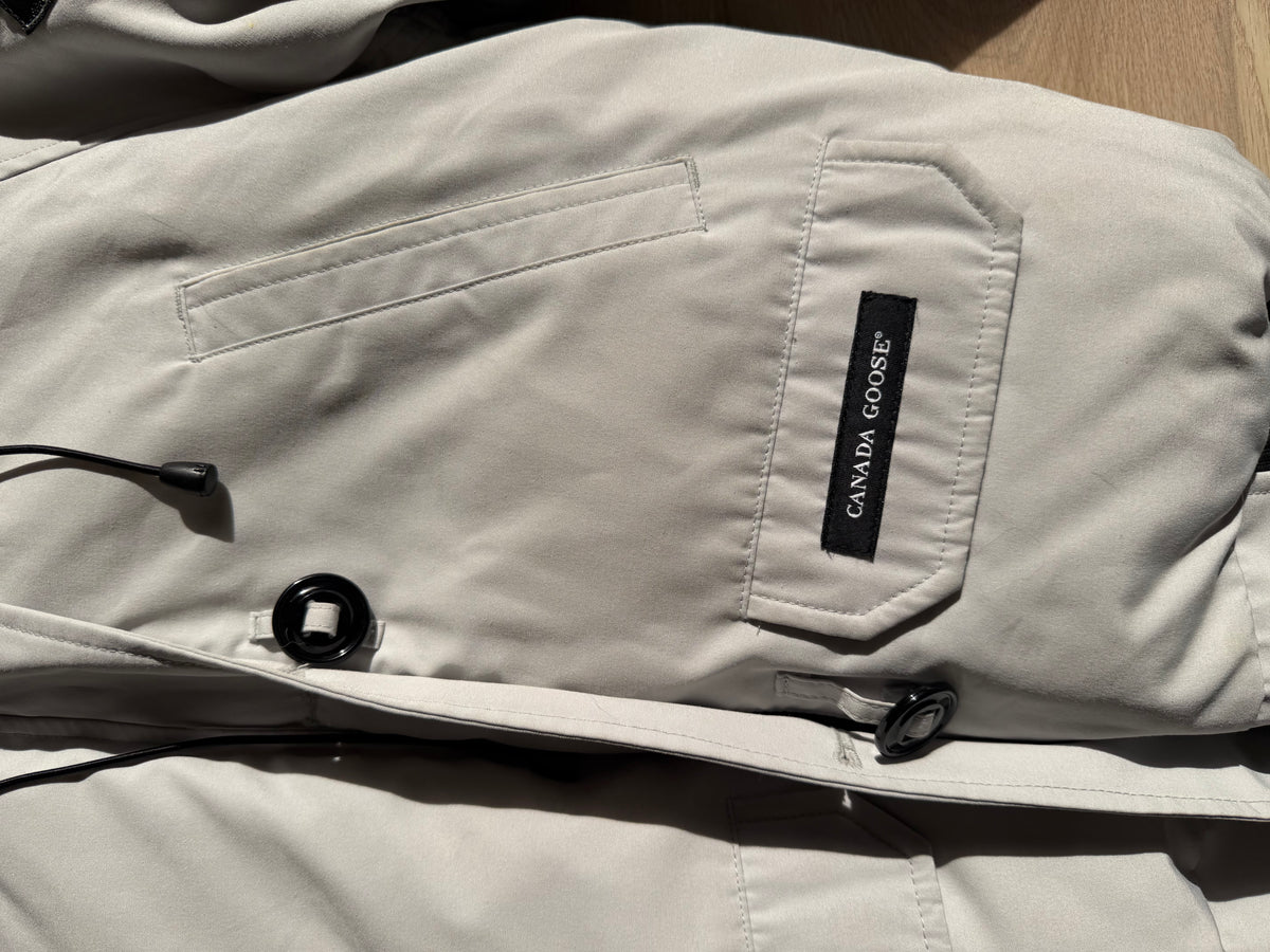 Preloved Canada Goose Coat, Size Small Grey