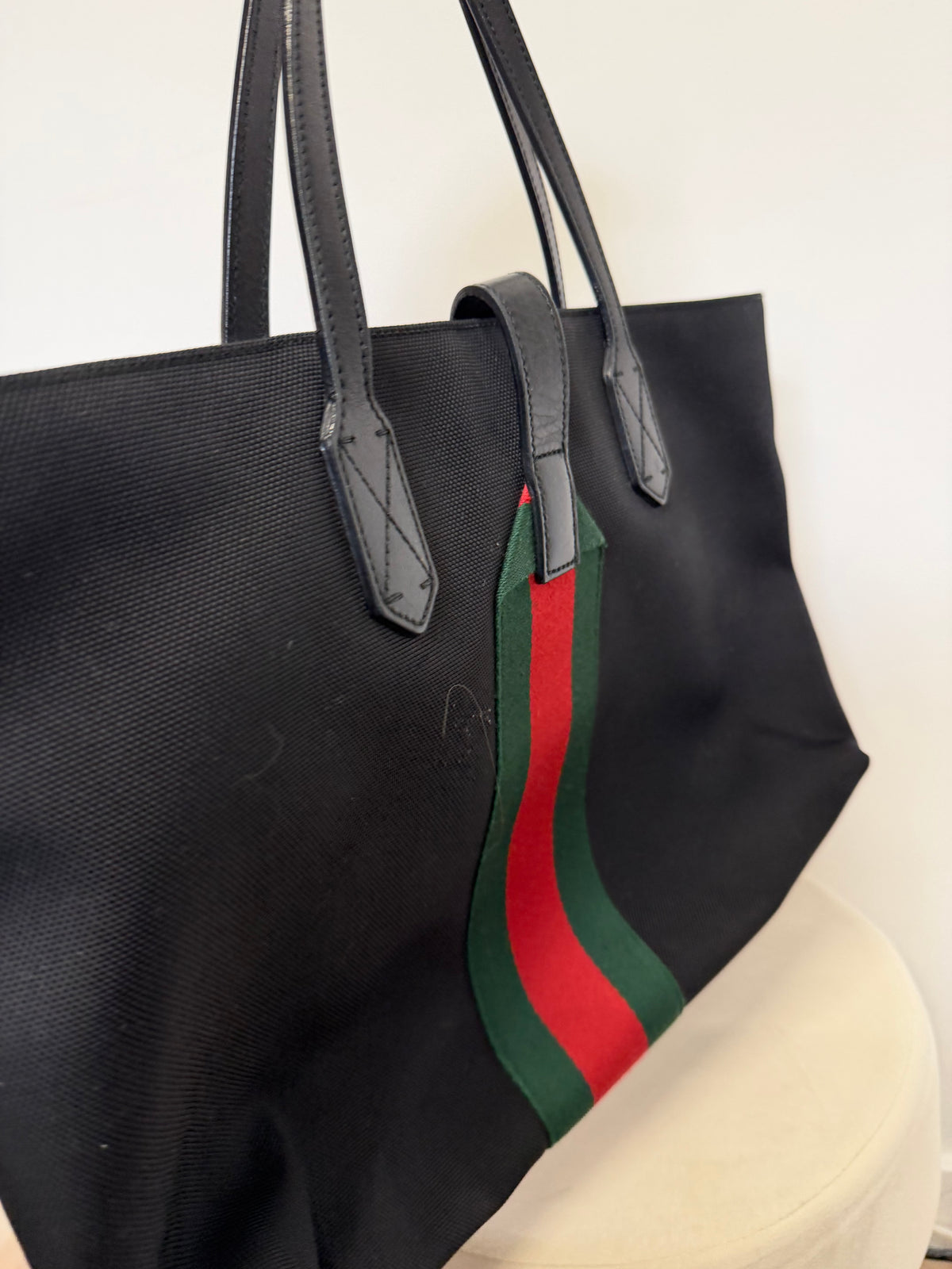 Preloved Gucci Handbag Black