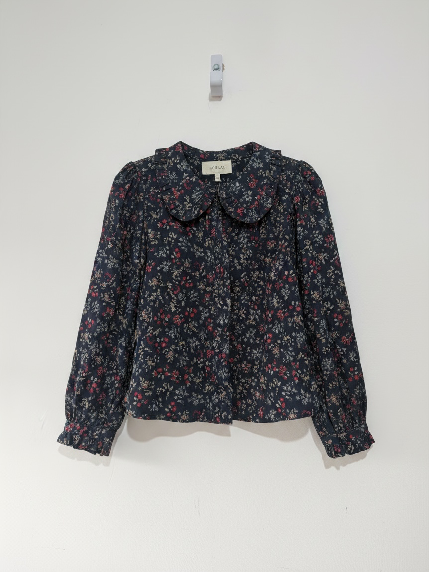 Preloved Blouse The GREAT Size S Blue Floral