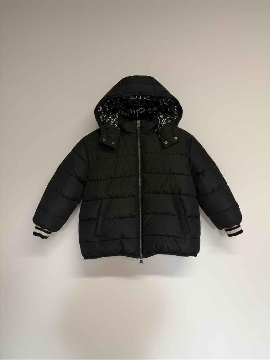 Preloved Dolce & Gabbana Kids Coat Age 5 Black & White Reversible Logo Down