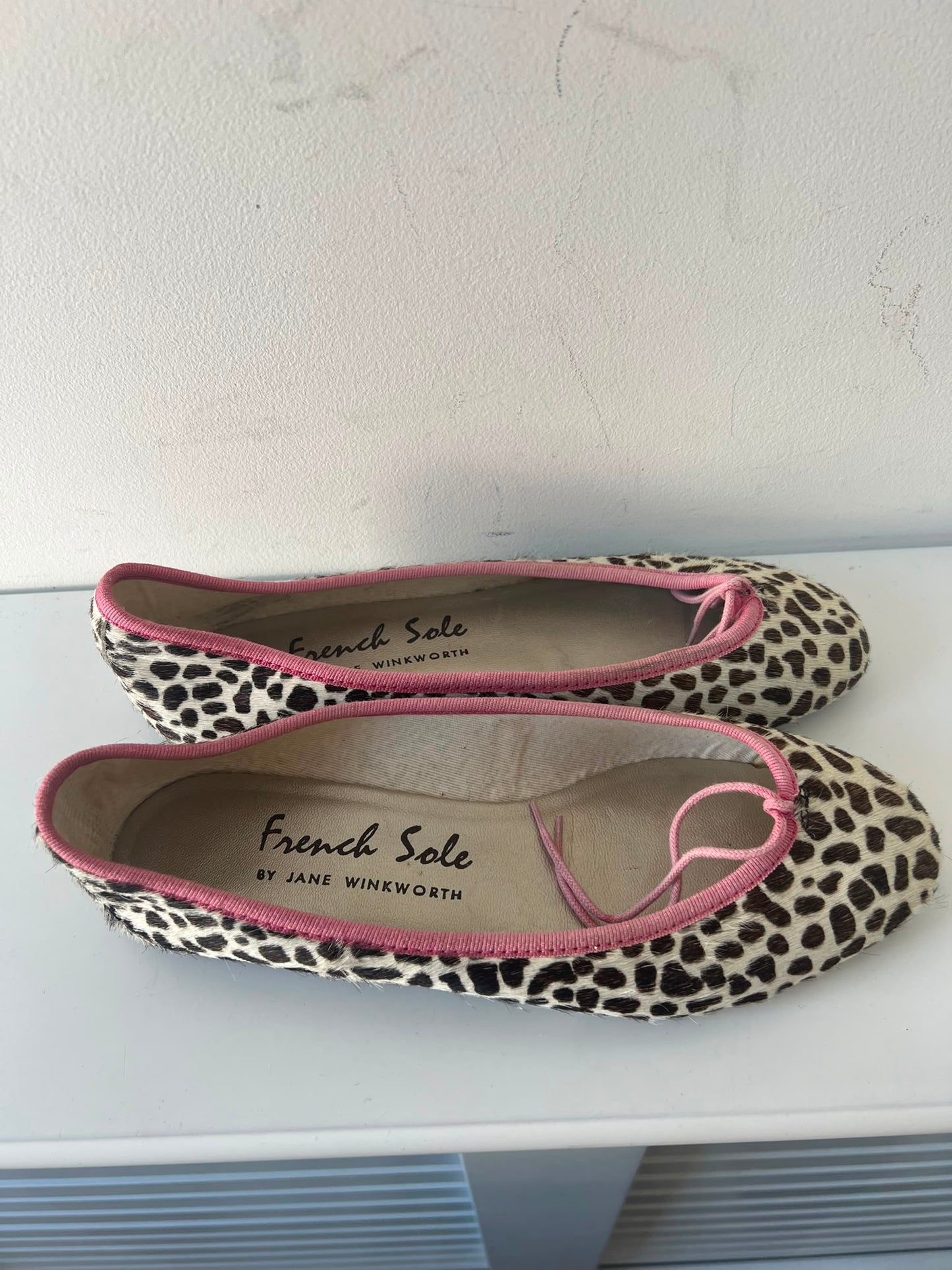 Pre-loved Leopard French Sole Flats, 5