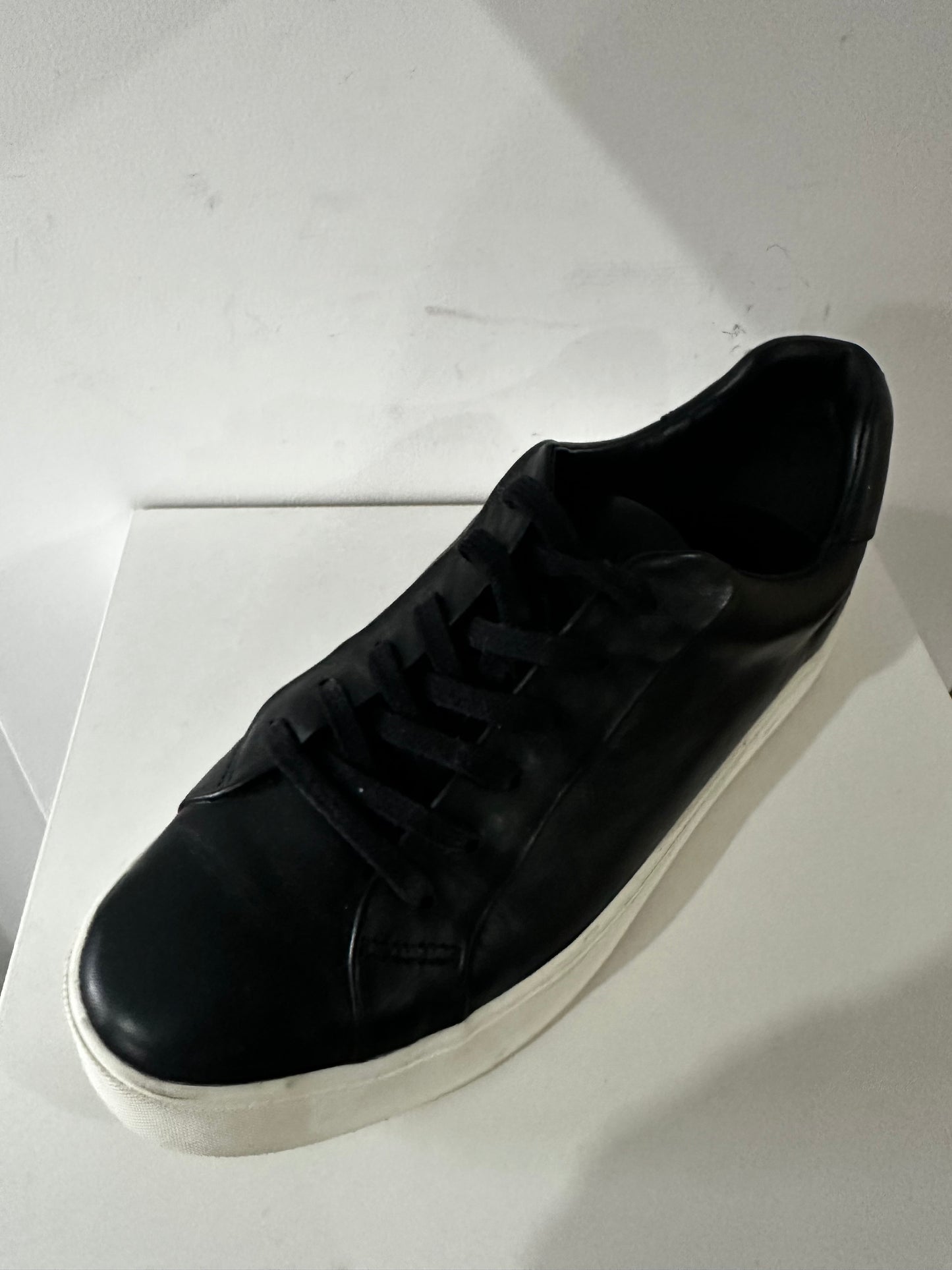 Black Vince Shoes, 6.5