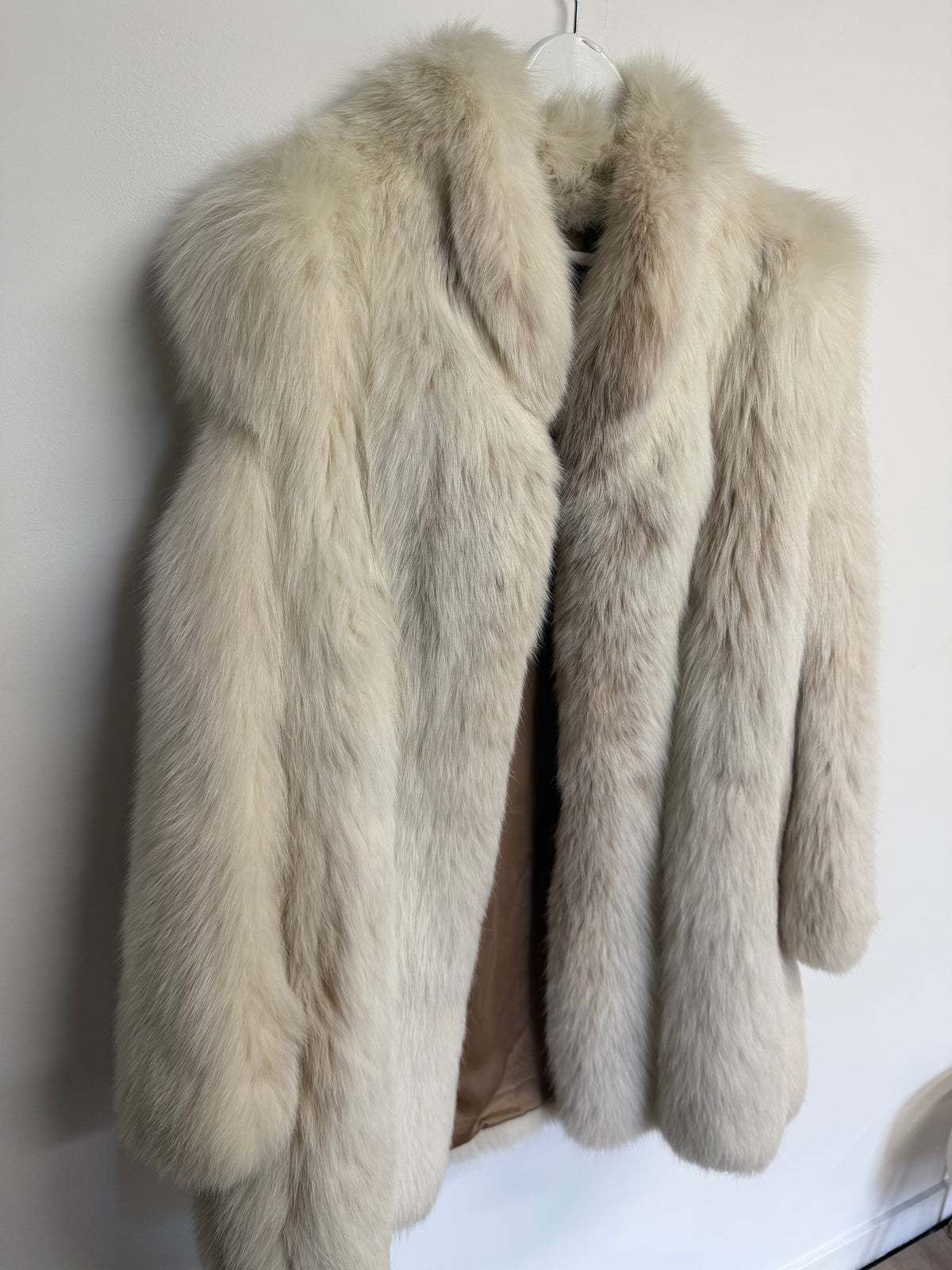 Preloved Saga Fox Fur Coat One Size fits 8-14 Cream White