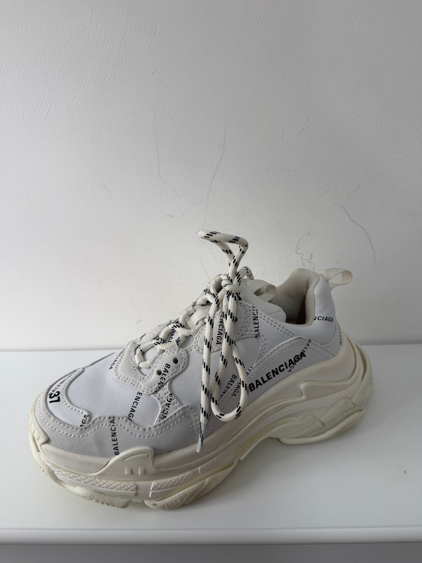 Preloved, White Balenciaga Sneakers Trainers Triple S, Size 37 UK 4