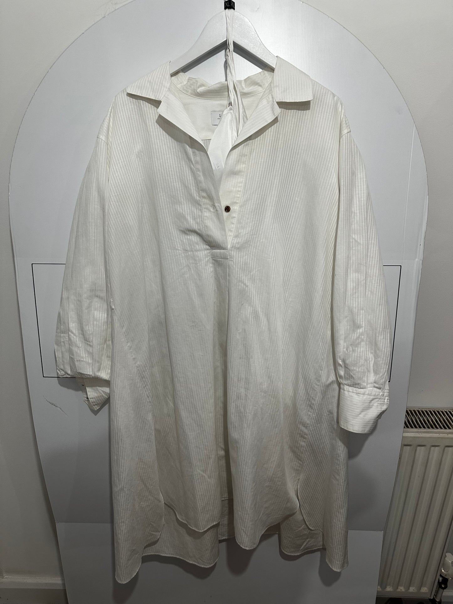 White La Ligne Dress, Size Large fits XL