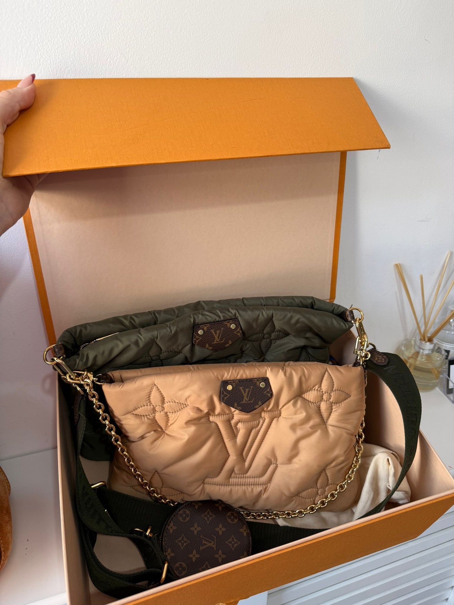Preloved Khaki/Beige Louis Vuitton Handbag