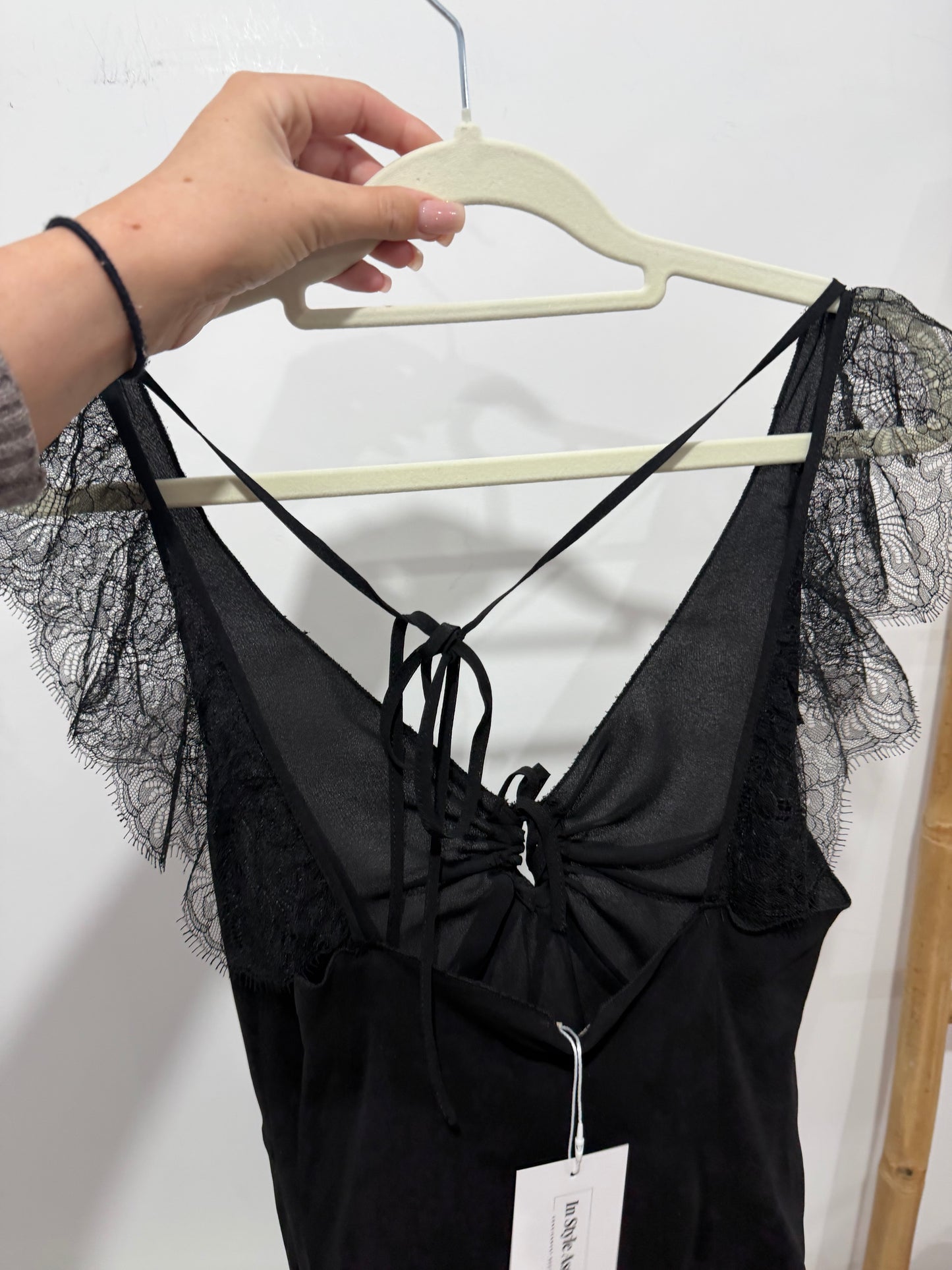 Pre-owned Black Karen Millen Dress, Size Medium fits a 6-8