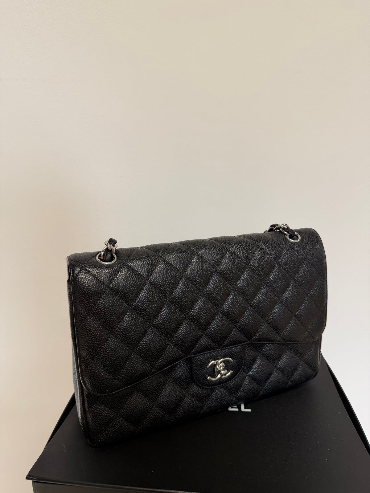Preloved Chanel Handbag Jumbo Black