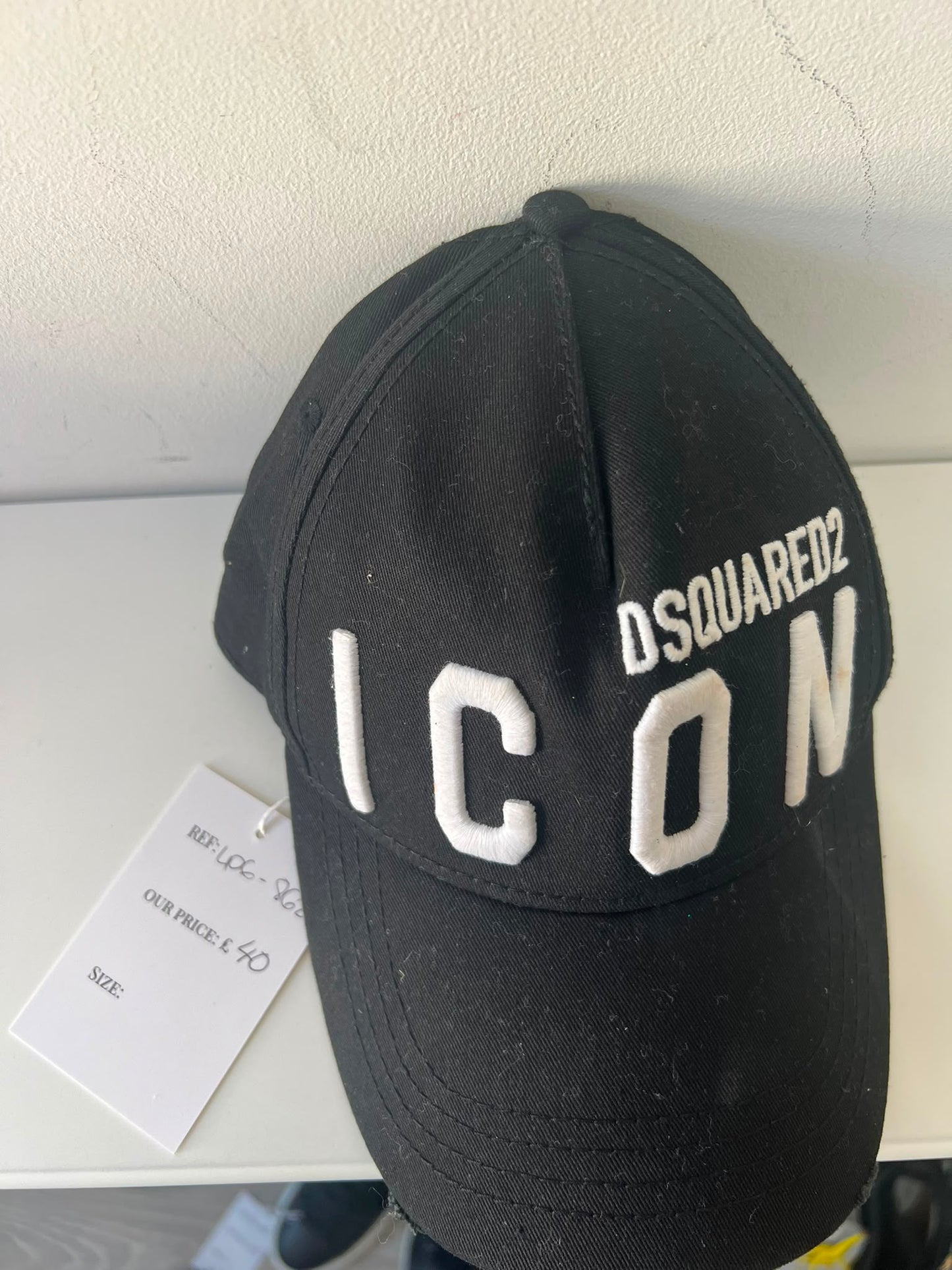 Pre-loved Black Dsquared2 Hat
