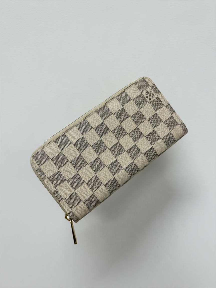 Preloved Louis Vuitton Long Purse Long Damier Azure