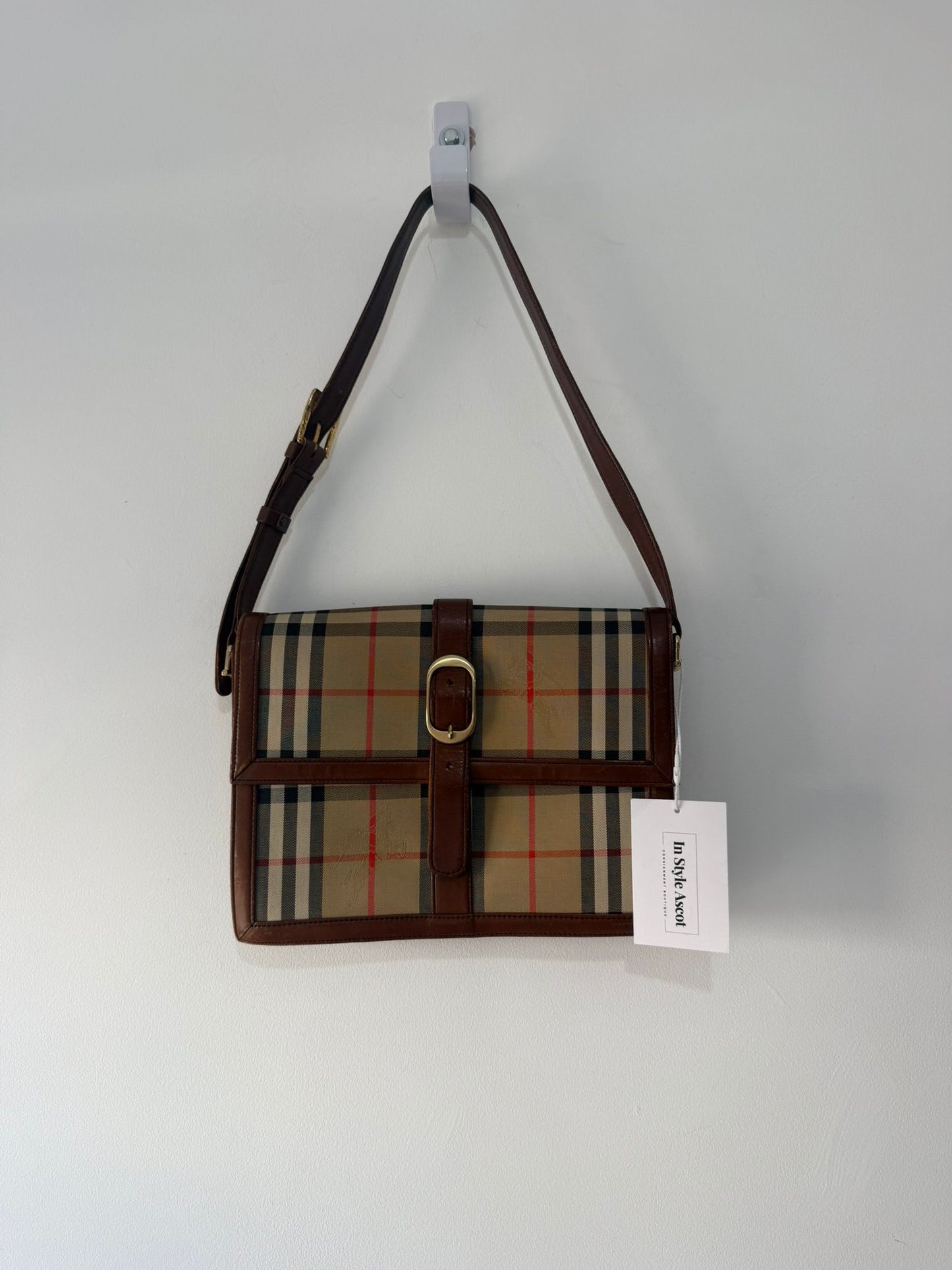 Preloved Novacheck Burberrys Shoulder bag