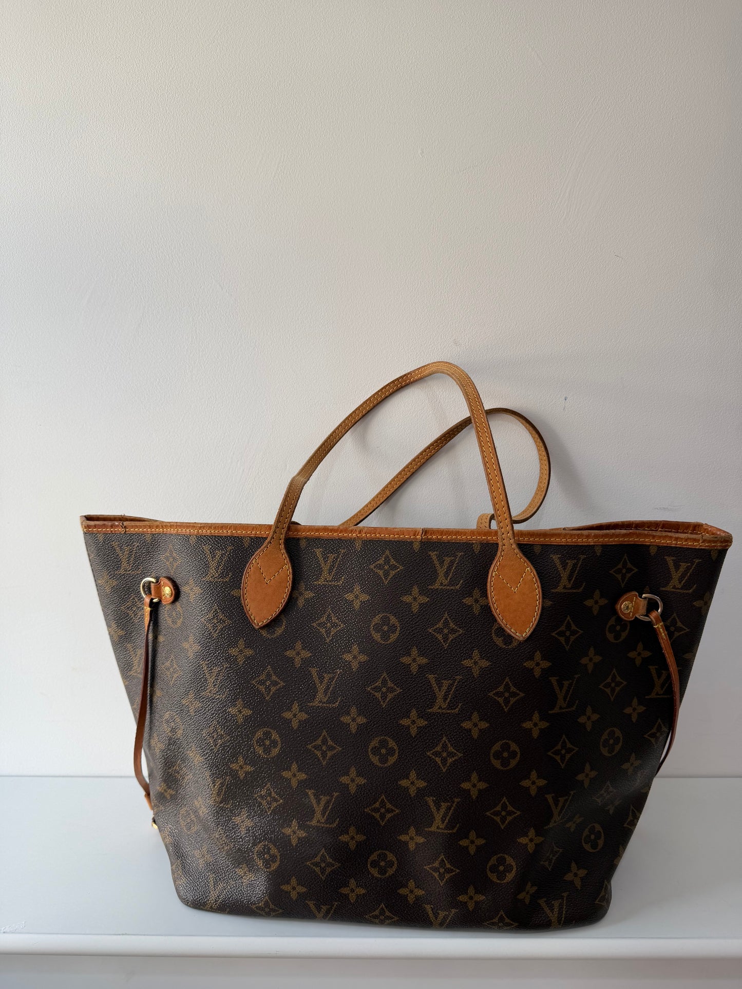 Pre-loved Monogram Neverfull MM Louis Vuitton Handbag