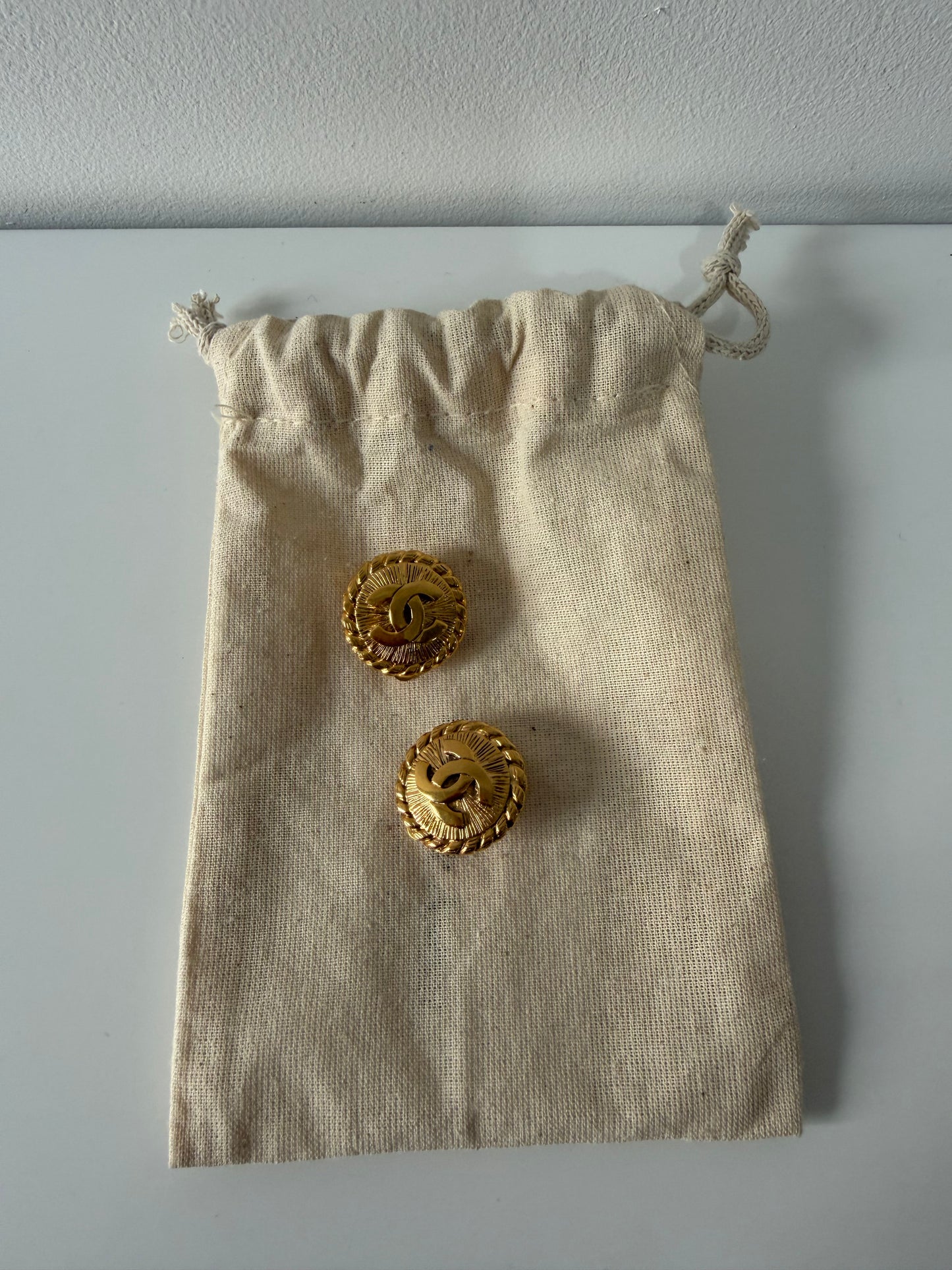 Preloved Gold Chanel Earrings Clip On