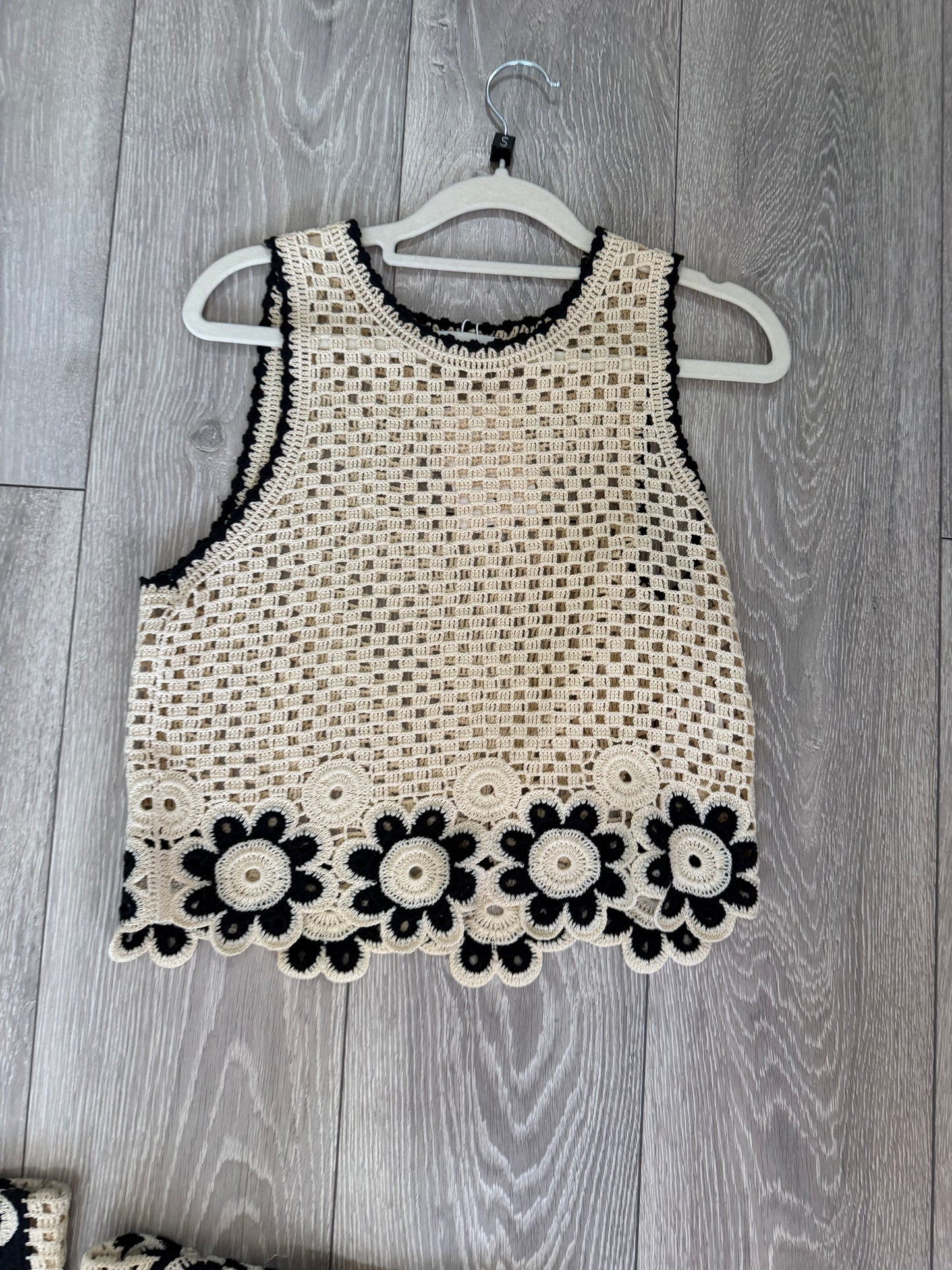 Preloved beige and Black Sandro Set, Size 8