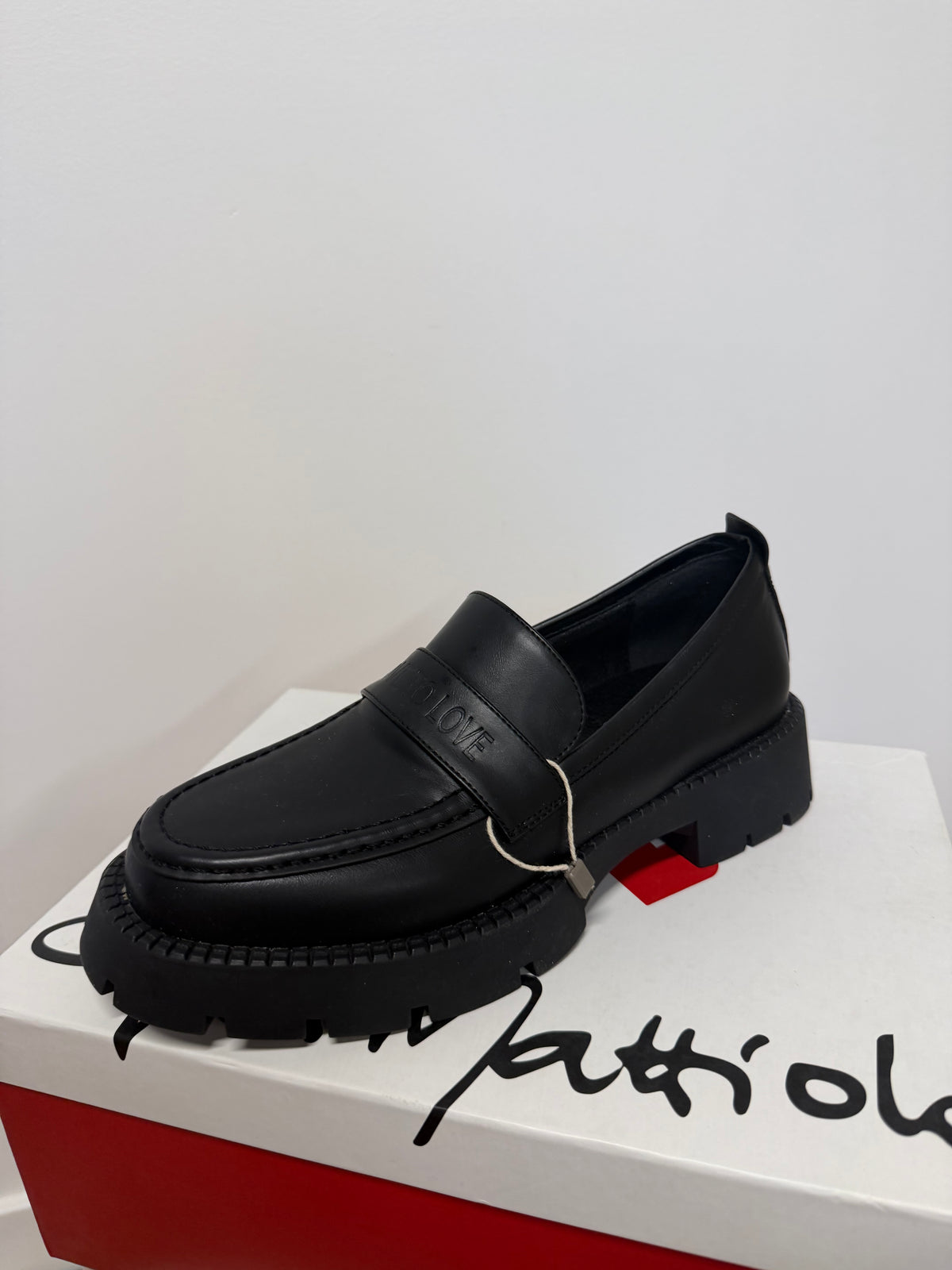 Preloved LovetoLove Loafers Size 38 UK 5 Black