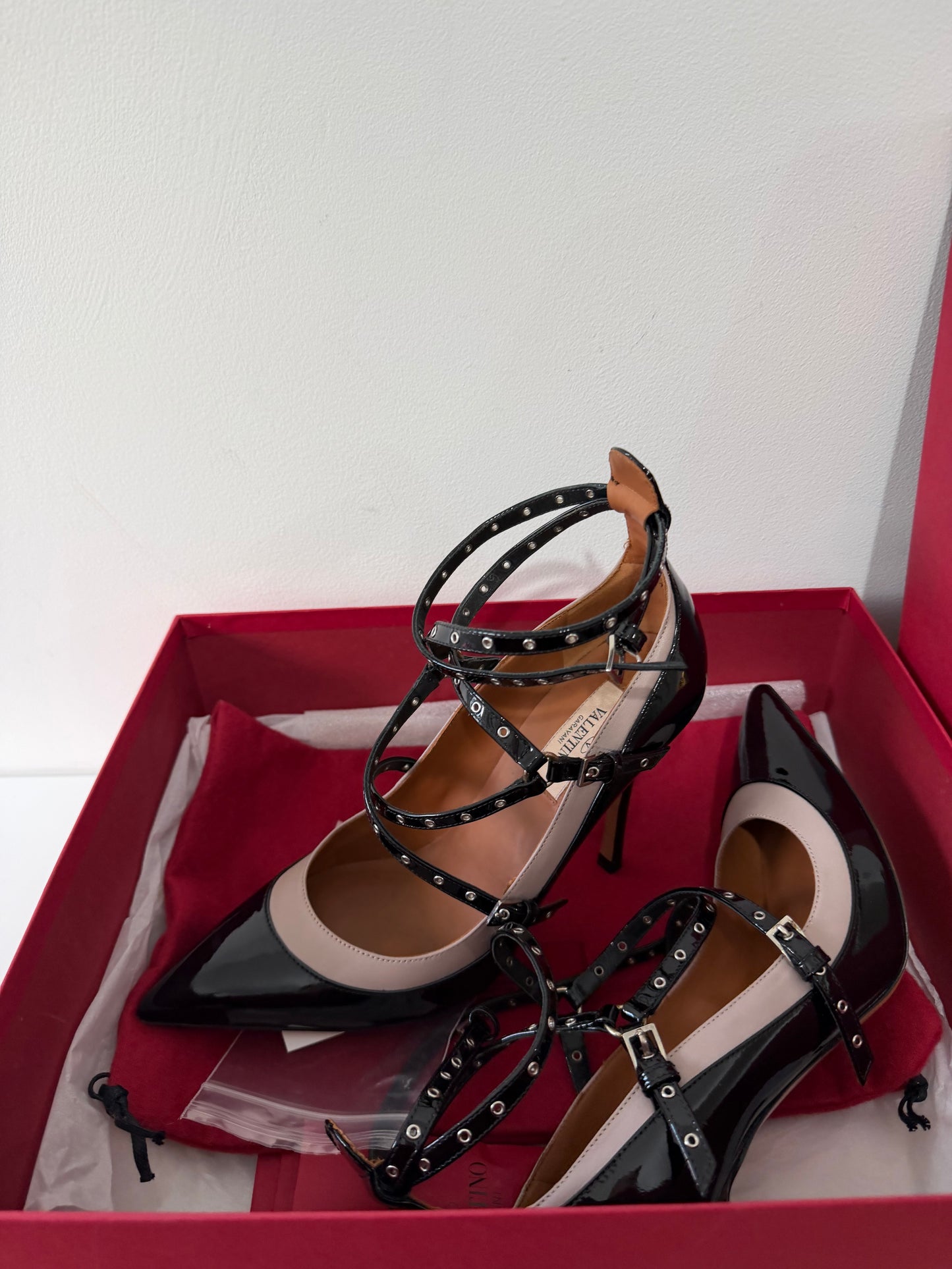 Pre-owned black Valentino Heels, Size 36 Uk 3.5