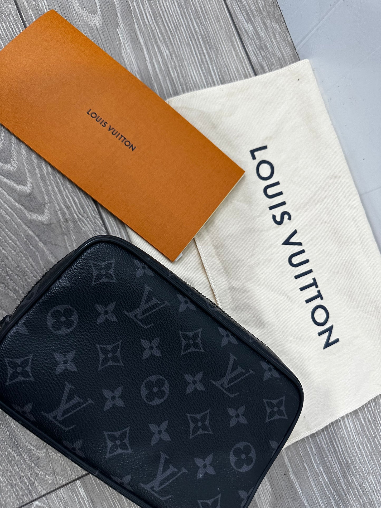 Monogram Eclipse Louis Vuitton Washbag Cosmetic Men's