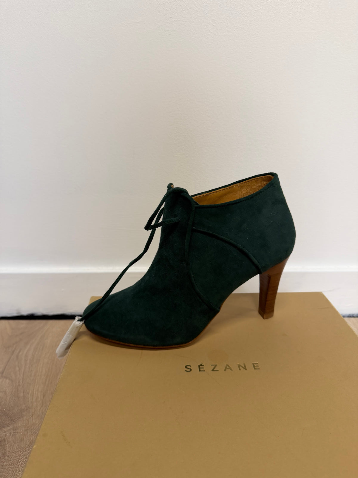 Preloved Sezane Heels Size 5 Green