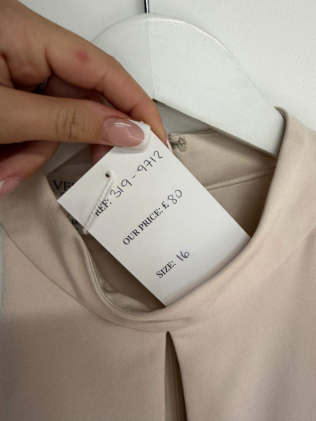 Preloved Veronmia Occasions Dress Size 16 Cream