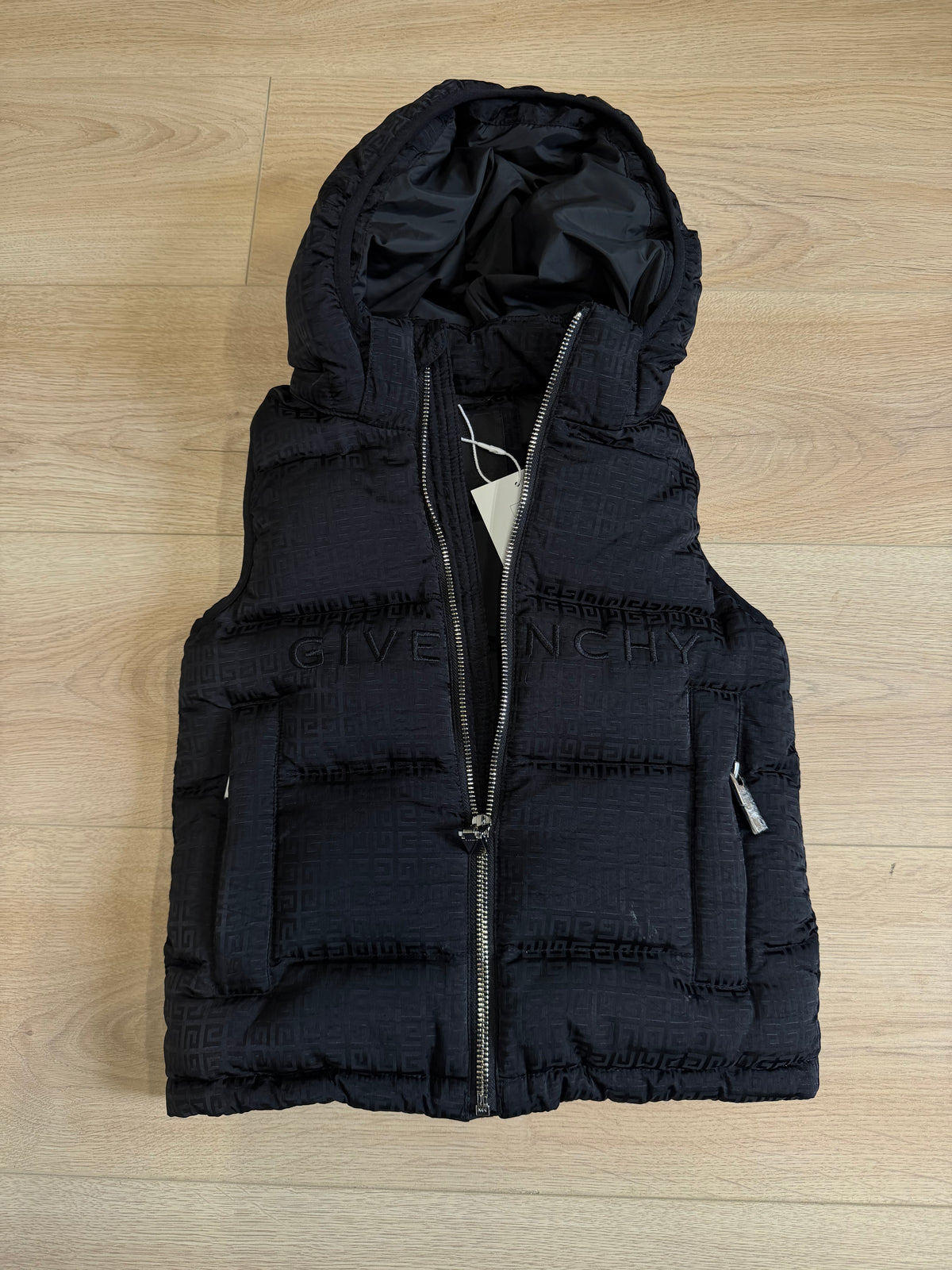 Preloved Givenchy Kids Gilet Age 6 Black Logo