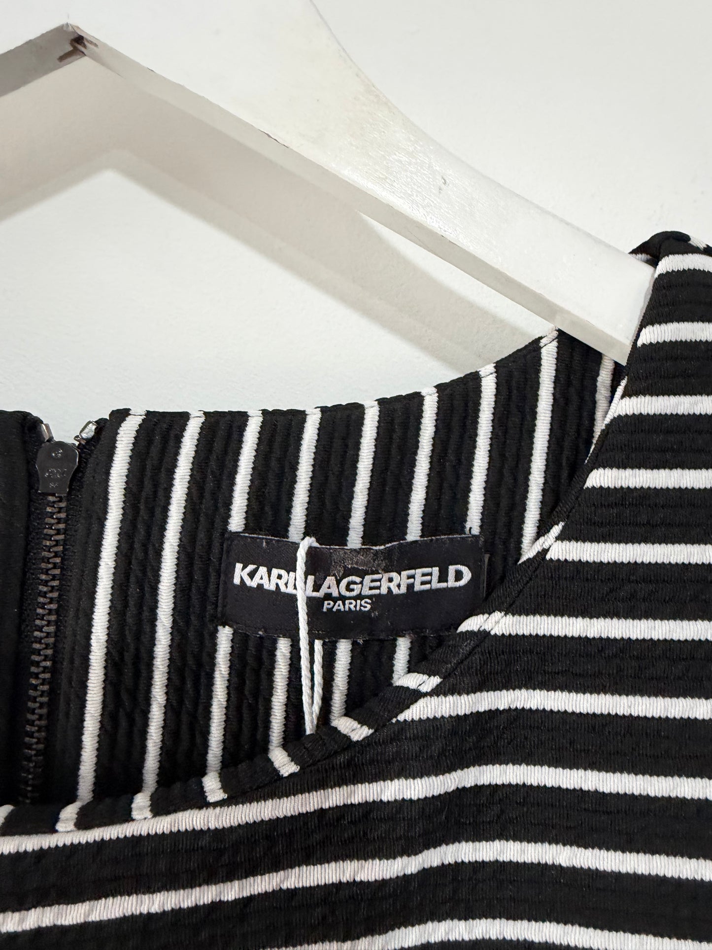 Pre-owned, Black and White Karl Lagerfield Top, Size Medium