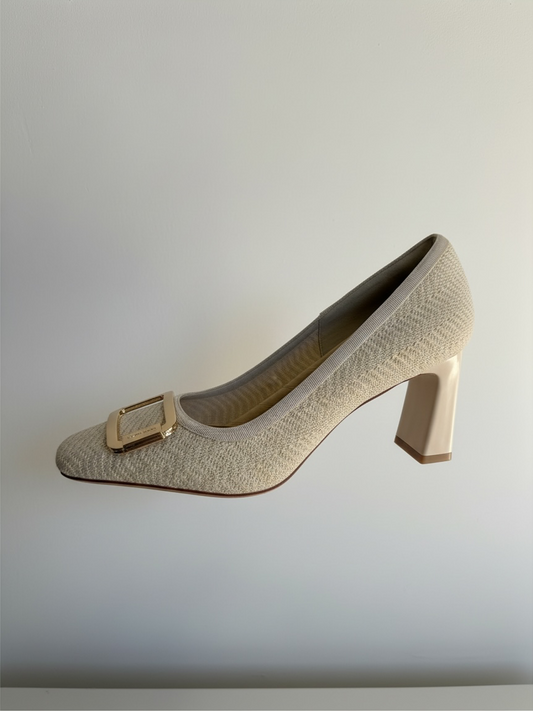 Preloved Cosy Island Heels Size 5.5 Cream