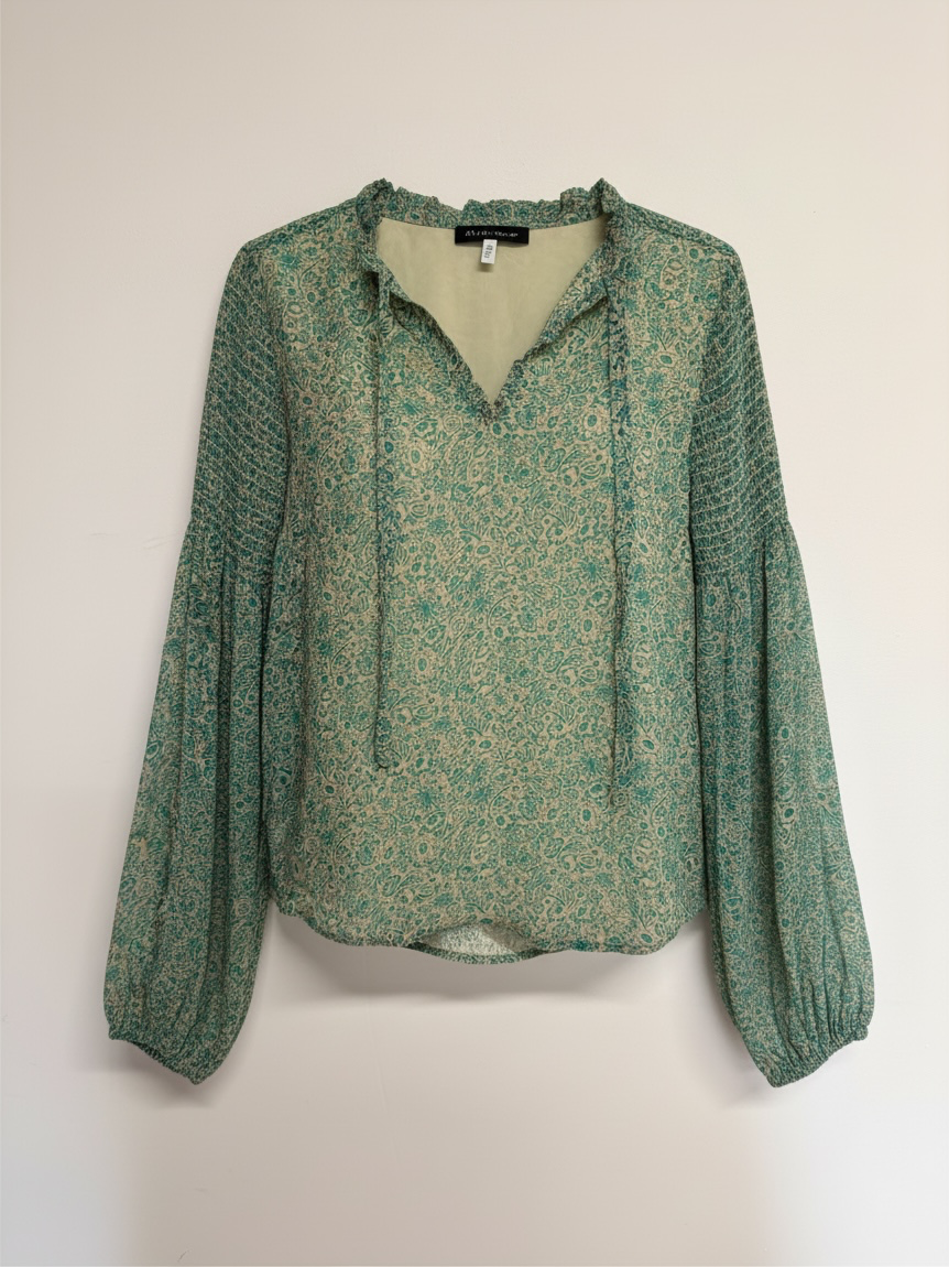 Preloved Lily & Lionel Blouse Size Small Green Floral