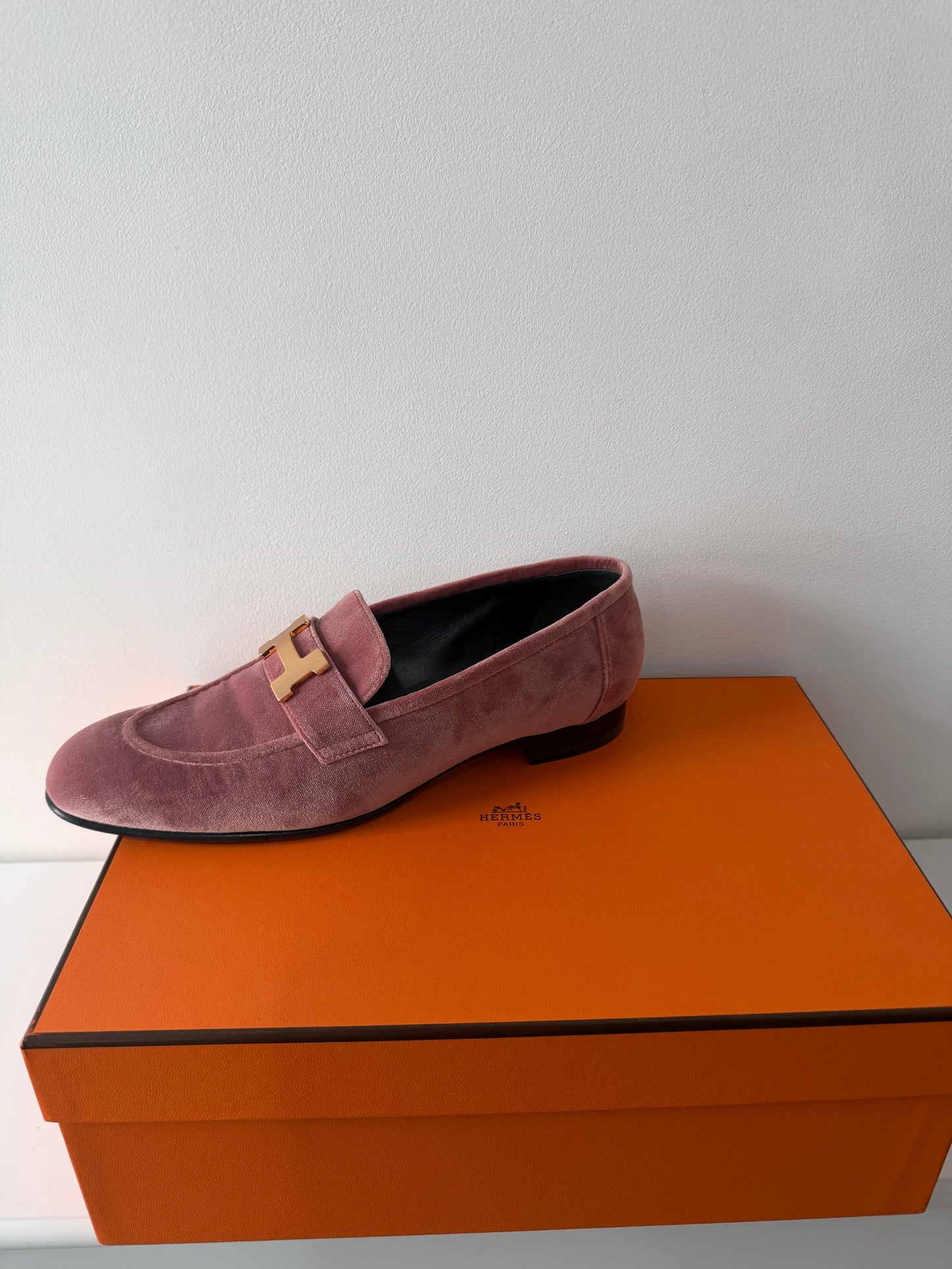 Pre-owned, Brand New Bois De Rose Hermes Loafers, Size 4 - 37