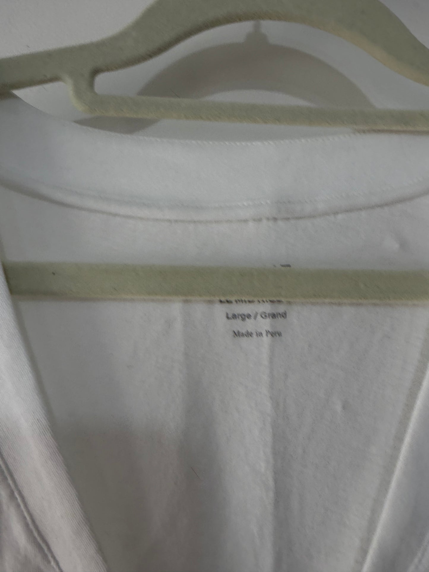 Preloved NEW White Frame Brand New T Shirt, Size Large