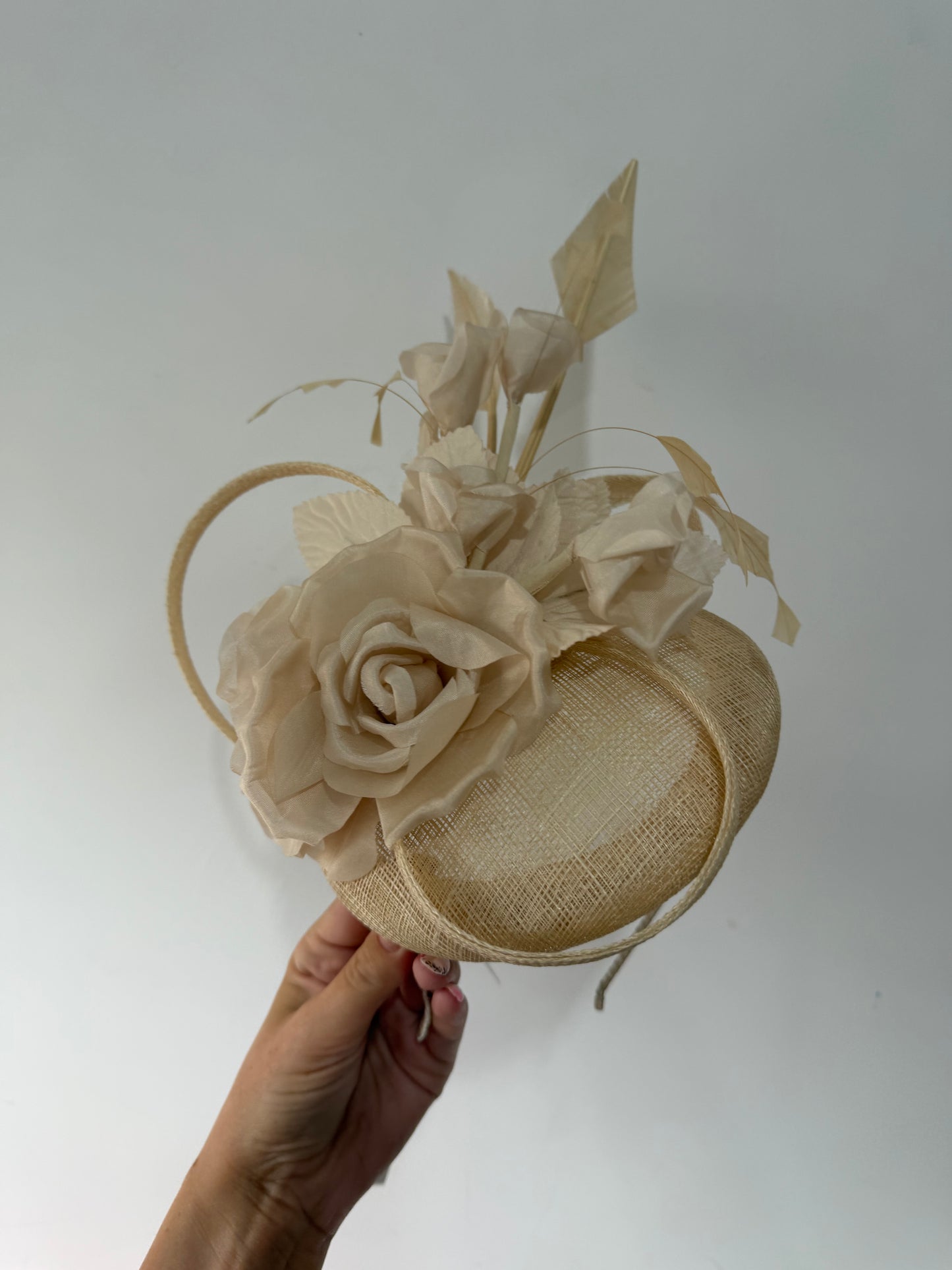 Preloved, NEW, Beige Snoxell & Gwyther Fascinator/Hat, Ascot