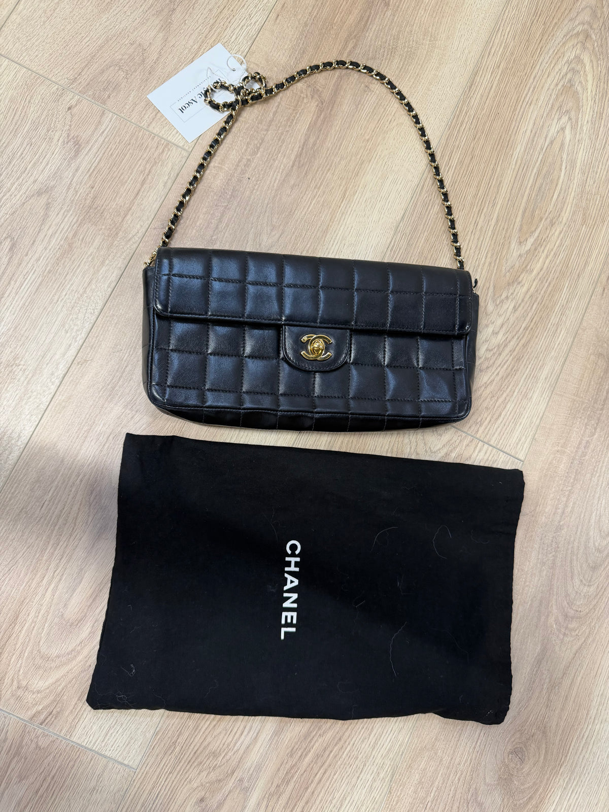 Preloved Chanel Black Chocolate Bar Handbag in Lambskin