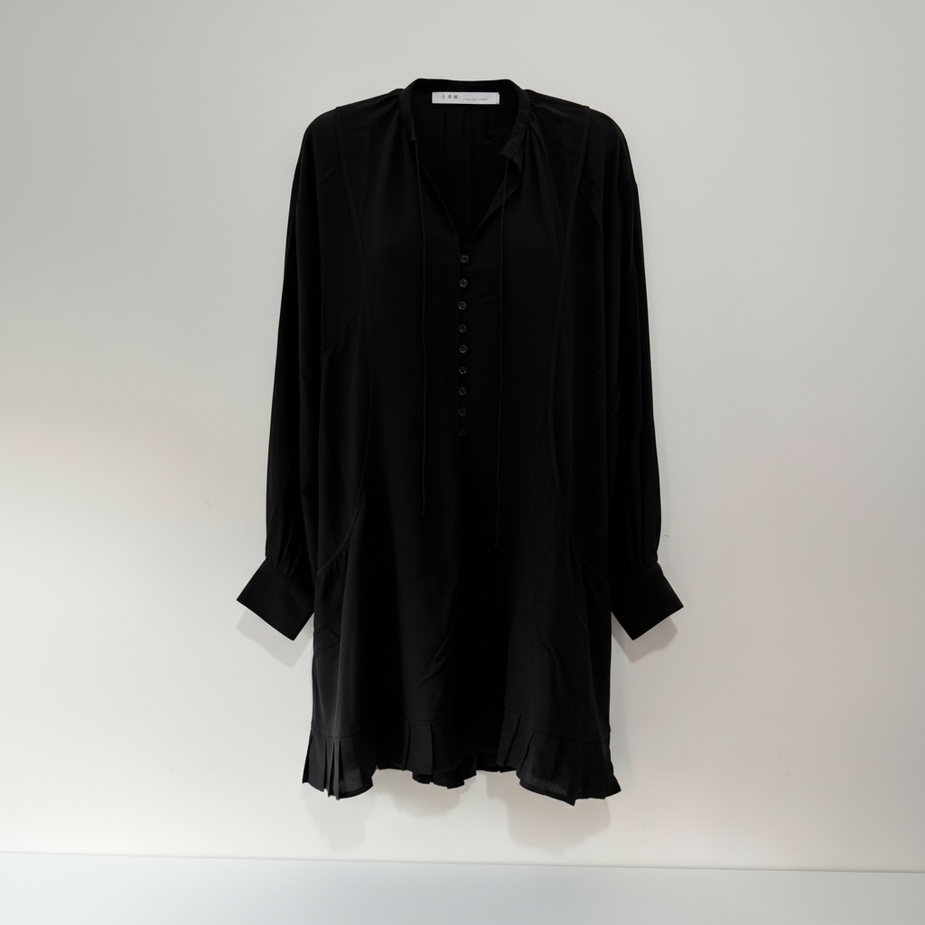 Pre-owned black 100% silk Iro Dress, Size xs very oversized