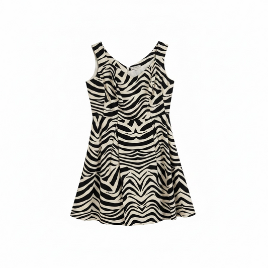 Black &white Pepperbury Dress, Size 16