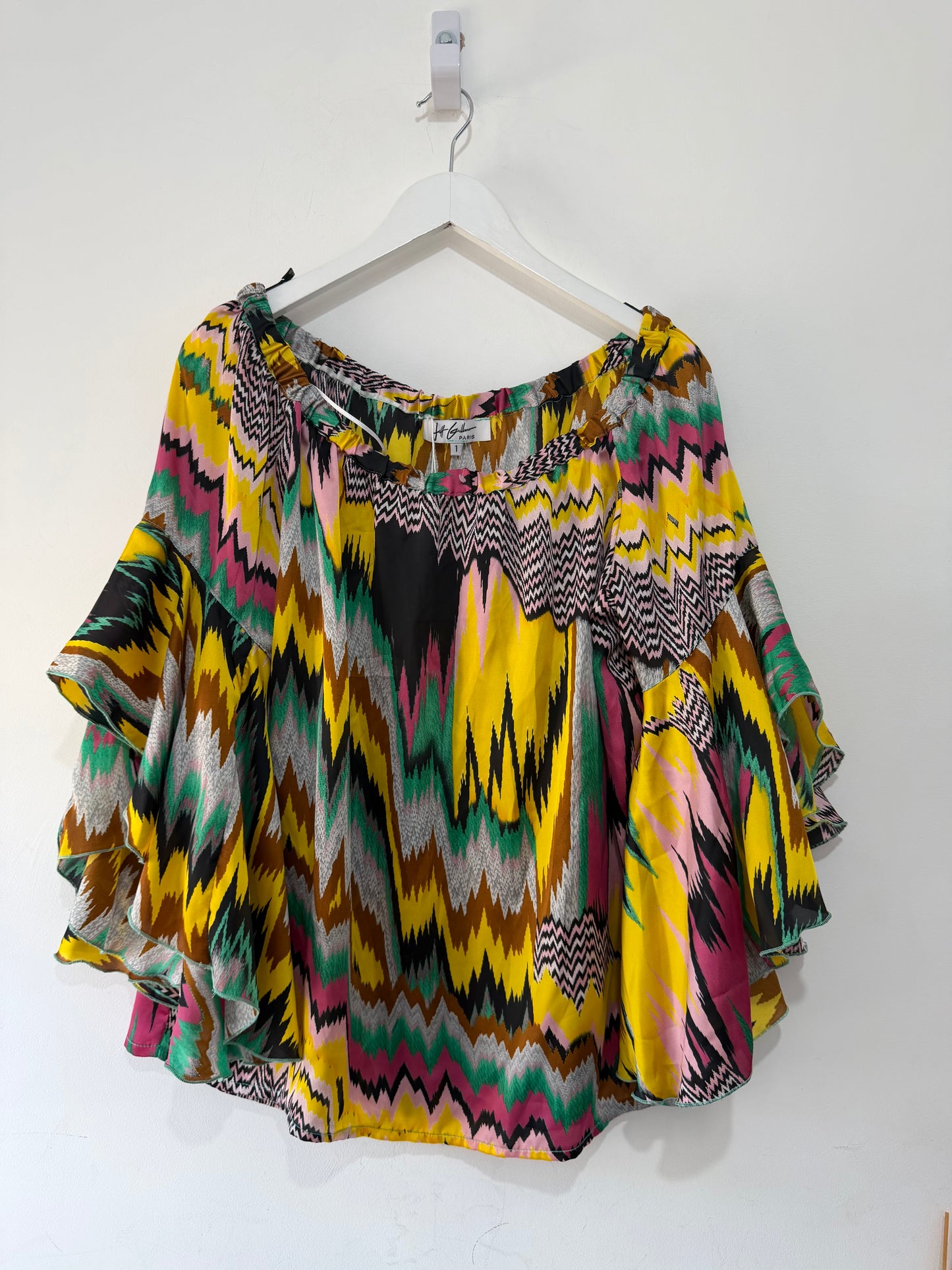 Jeff Gullamo Top, Medium