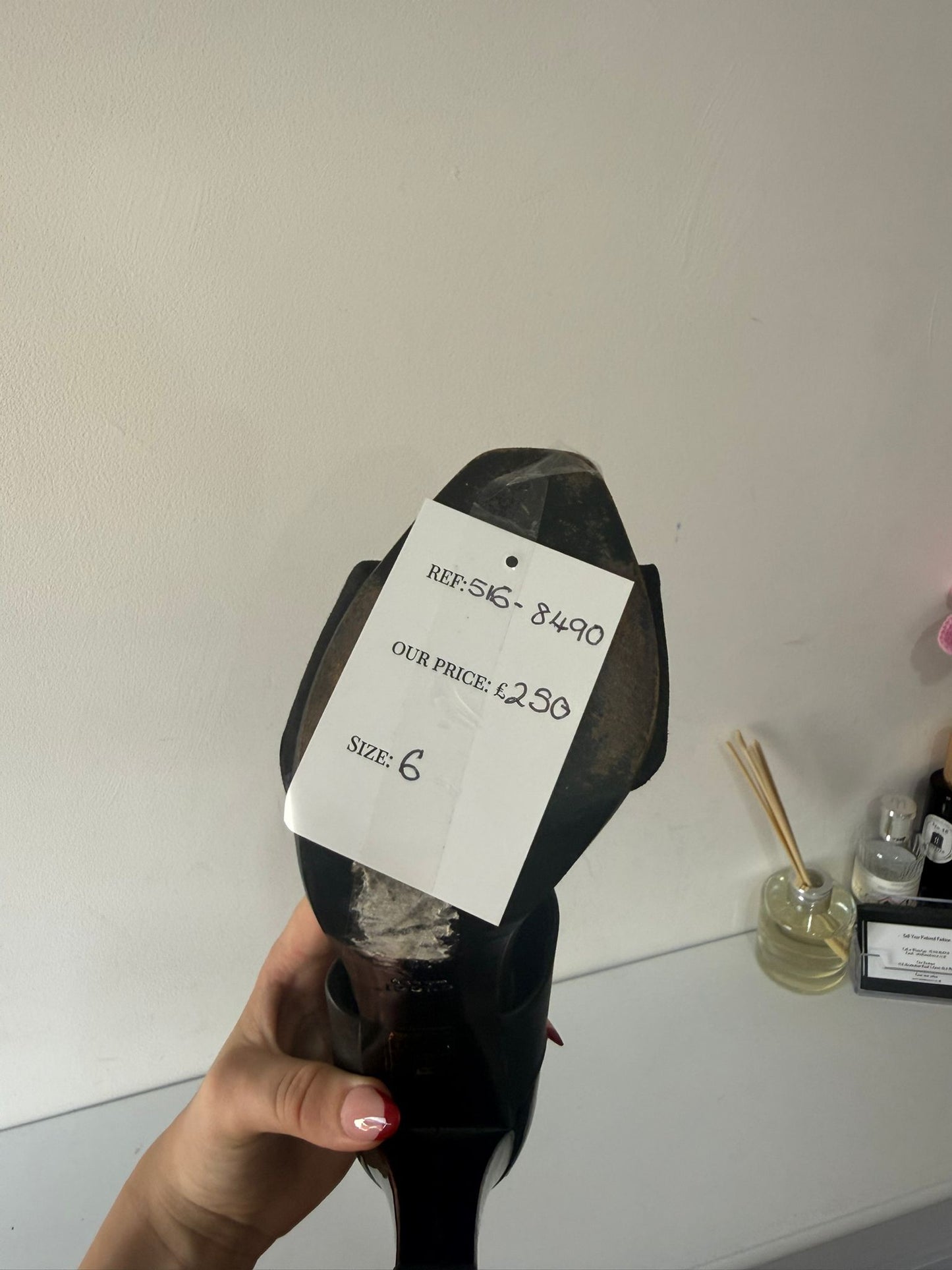 Preowned Black Gucci Heels, Size 6 (39)