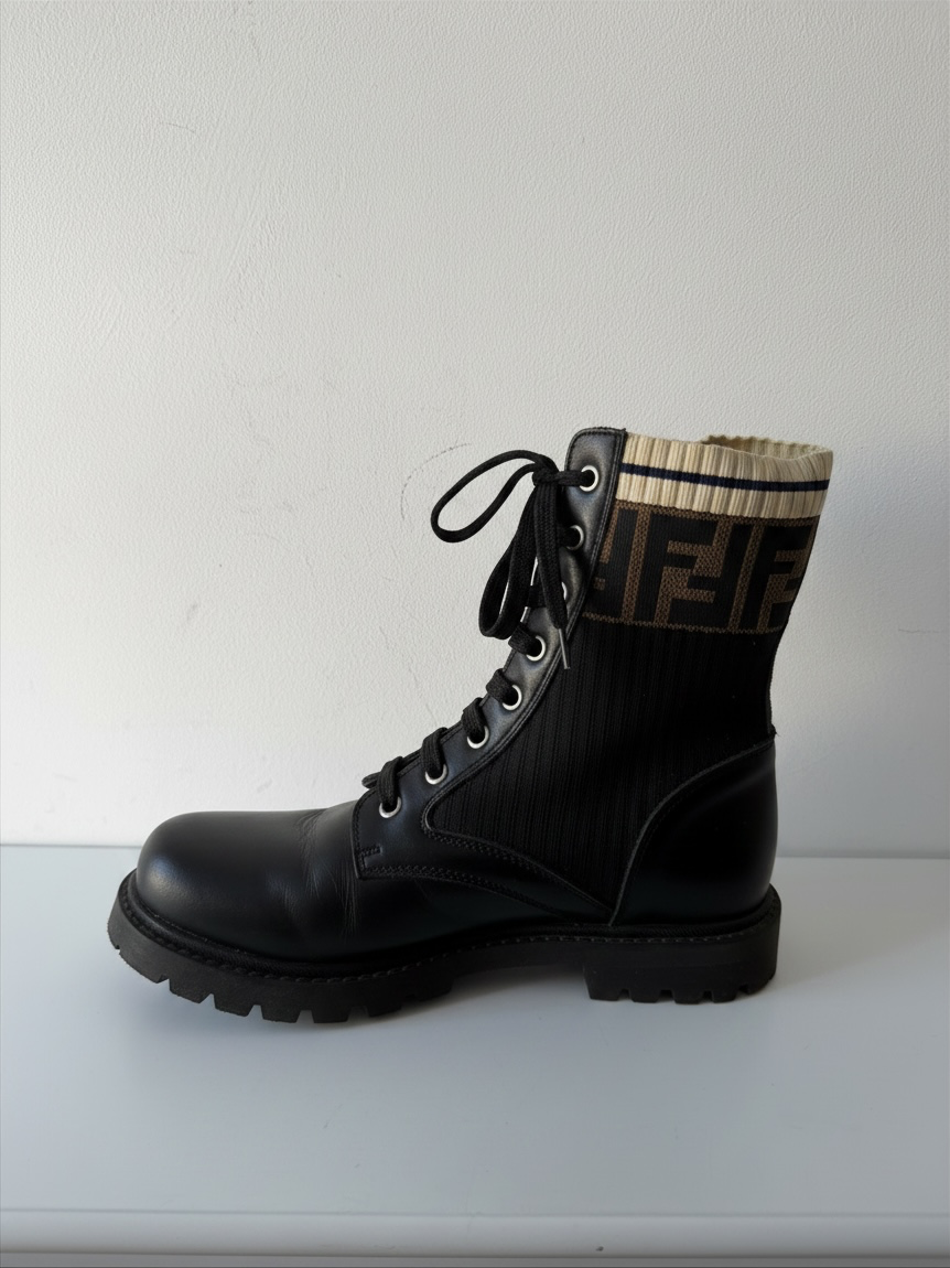 Preloved Fendi Boots Size 37 UK 4 Black and Brown