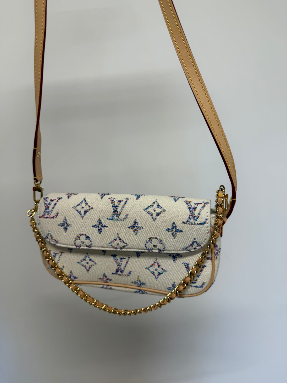 Preloved Louis Vuitton Handbag White and Multicoloured